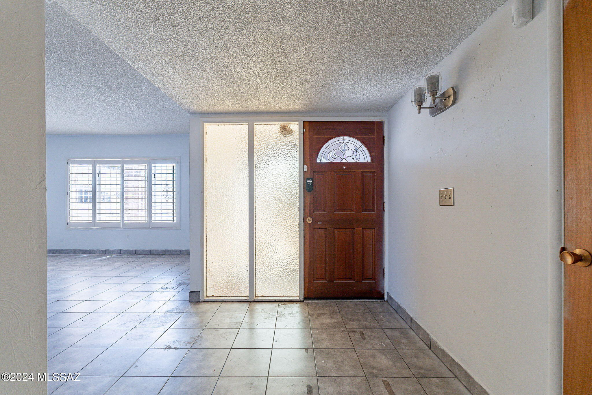 947 N Larry Place