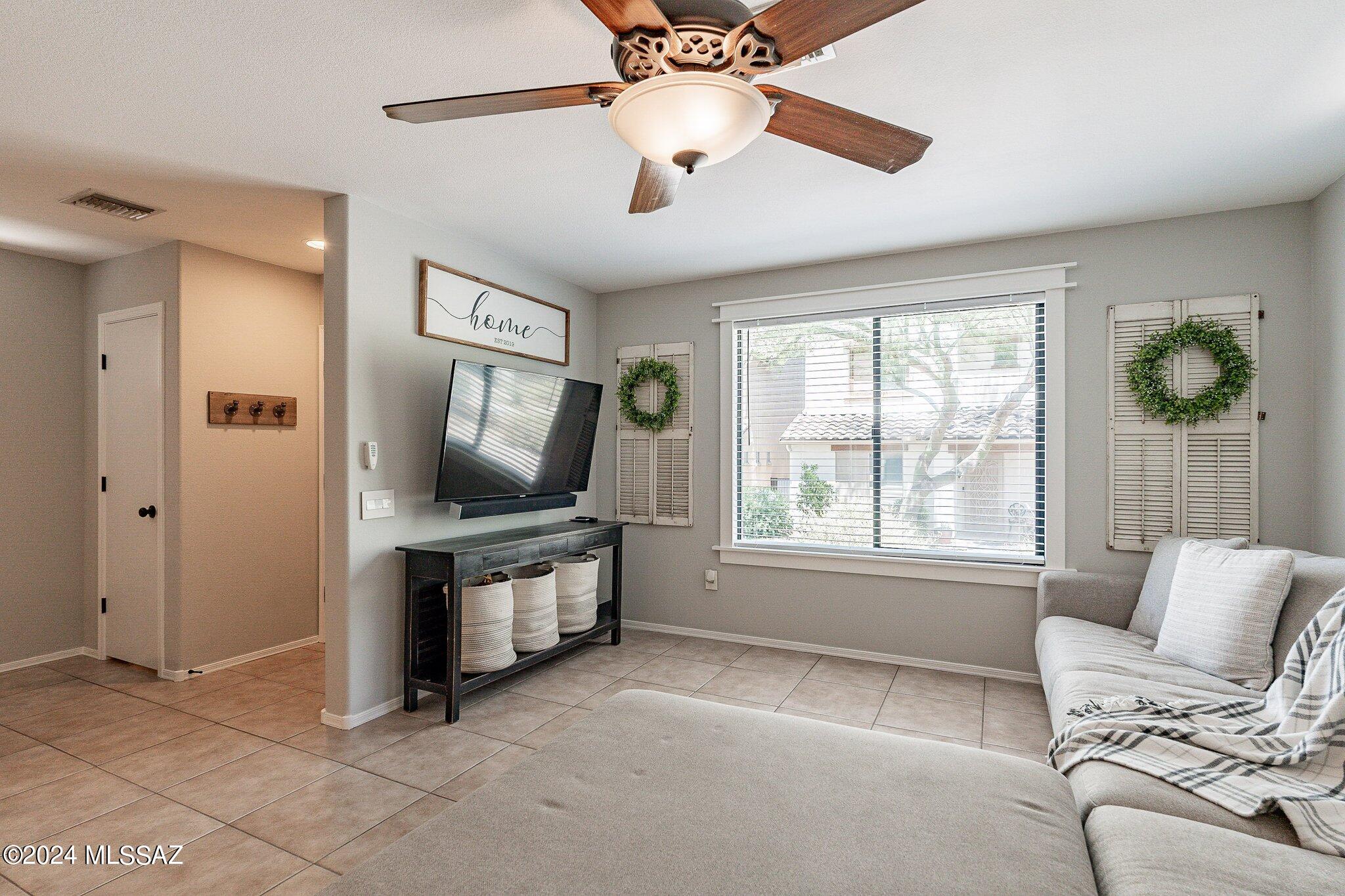 10619 E Pleasant Pasture Drive