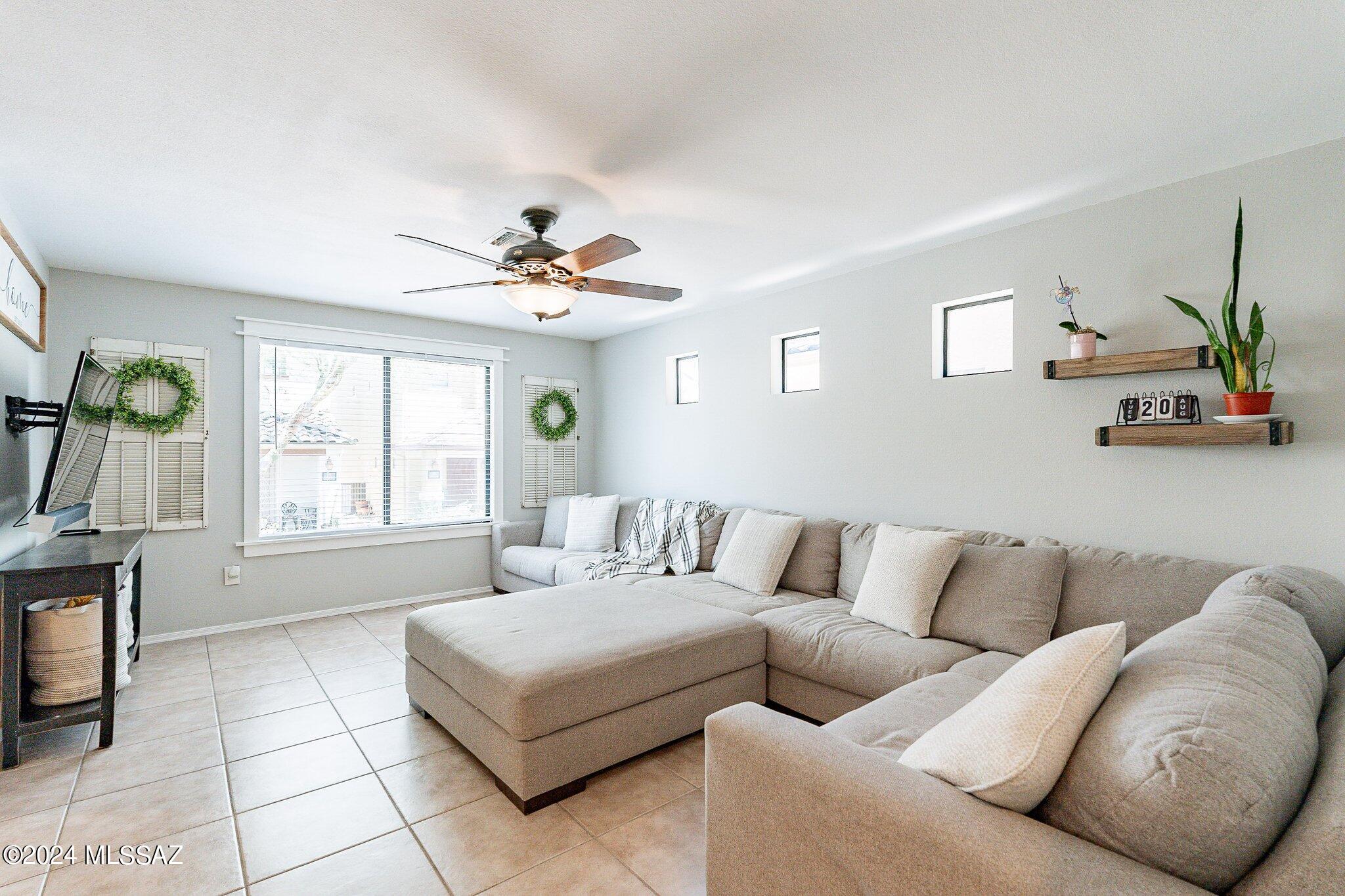 10619 E Pleasant Pasture Drive