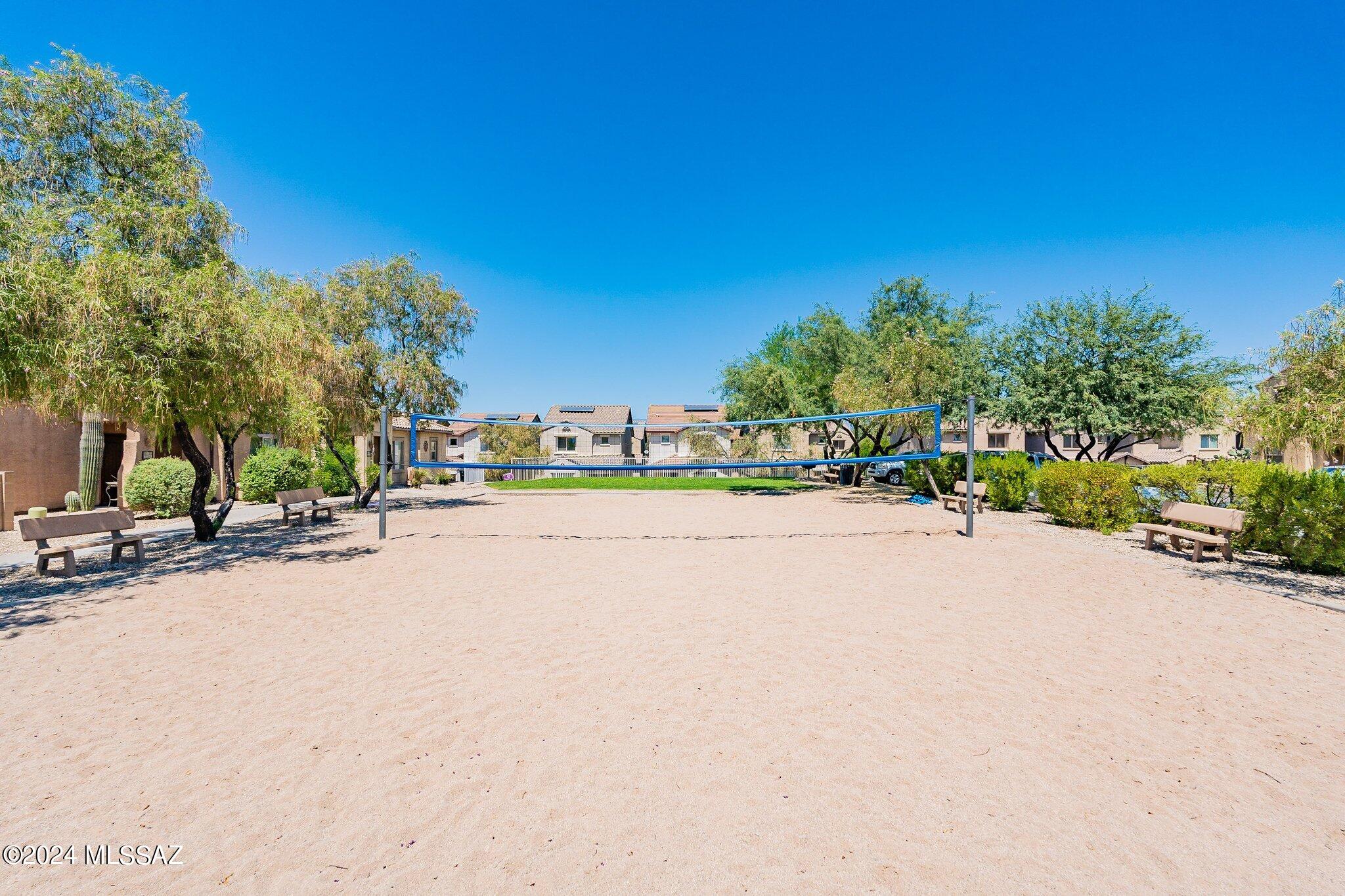 10619 E Pleasant Pasture Drive