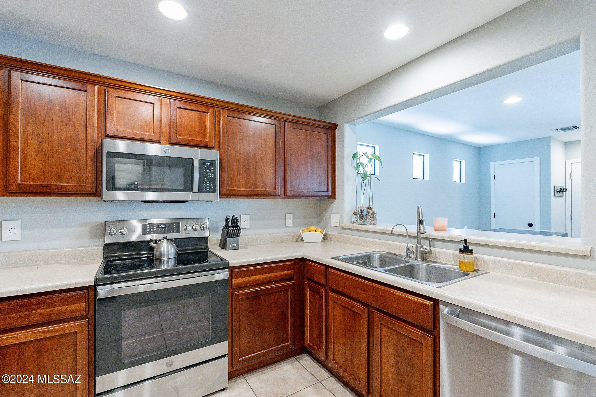 10619 E Pleasant Pasture Drive