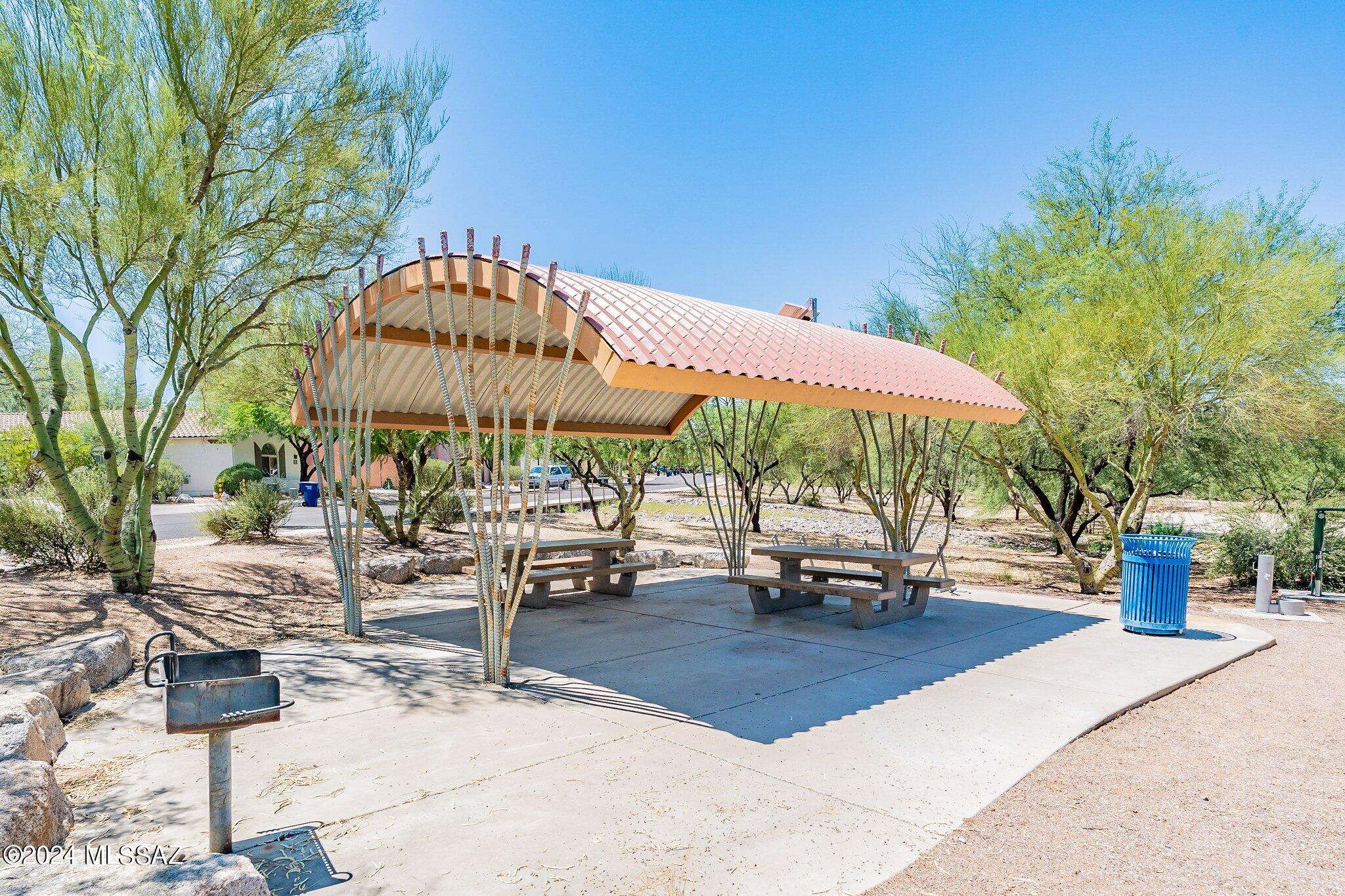 10619 E Pleasant Pasture Drive