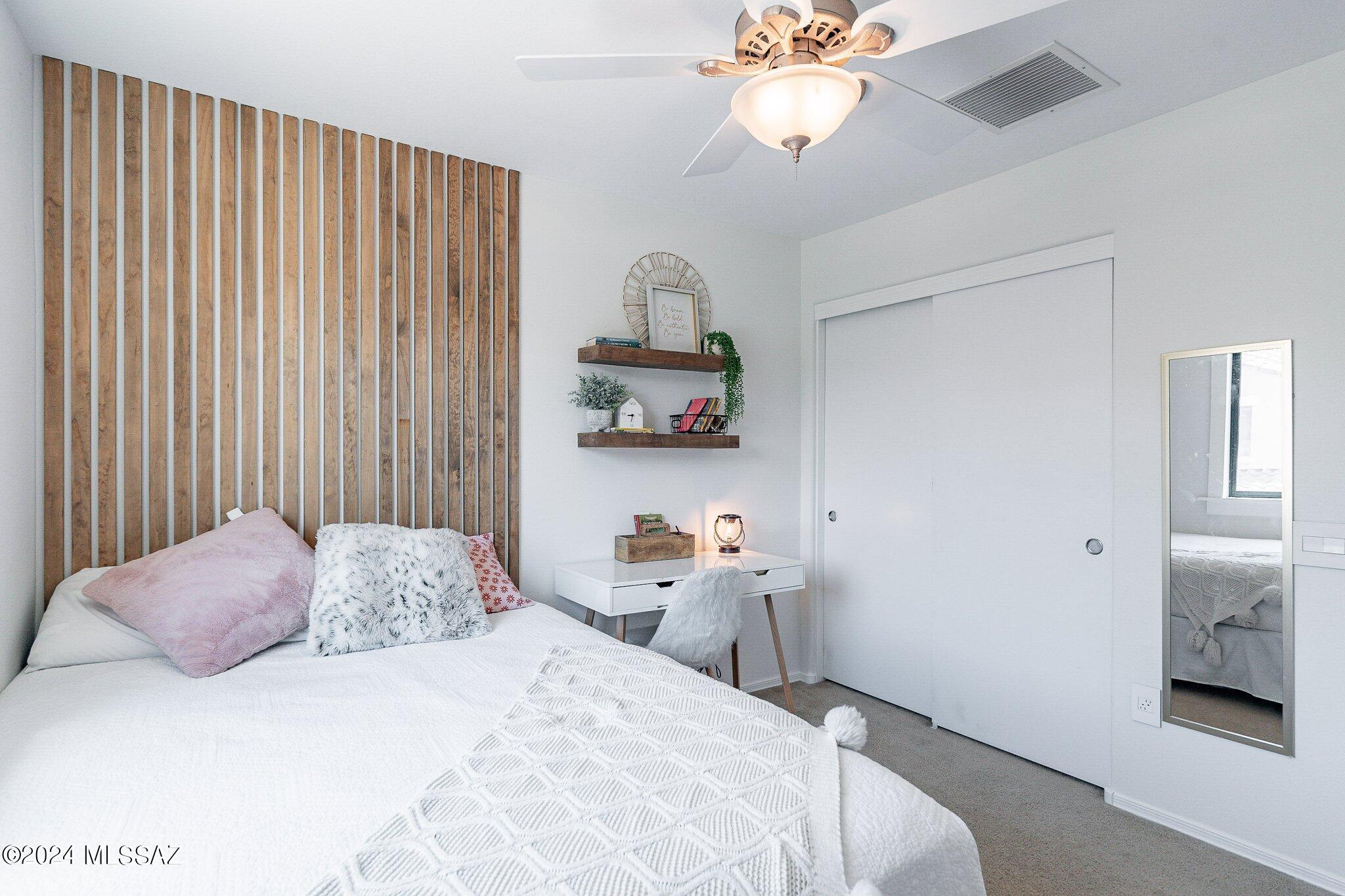 10619 E Pleasant Pasture Drive