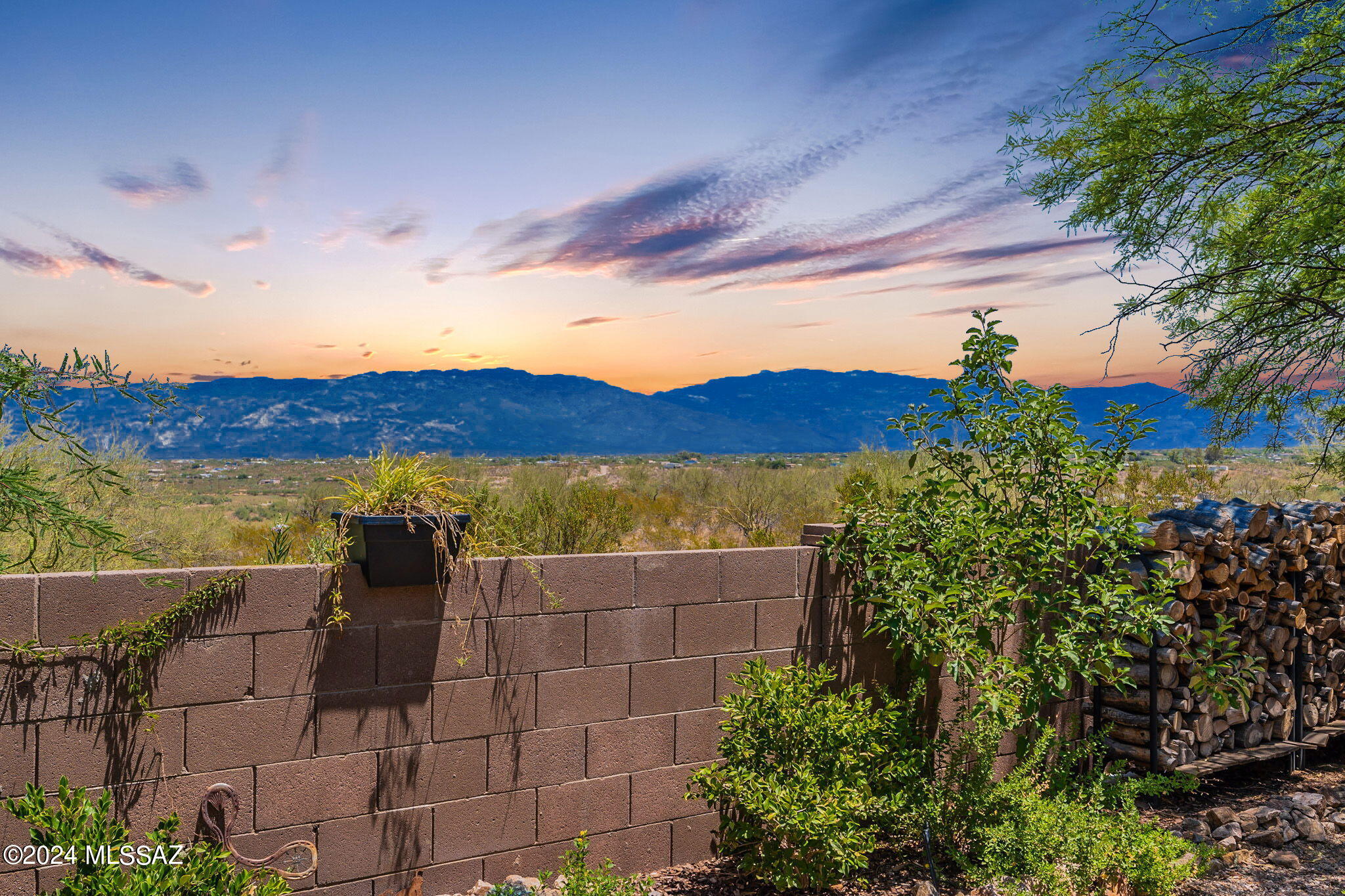 12911 E Red Iron Trail