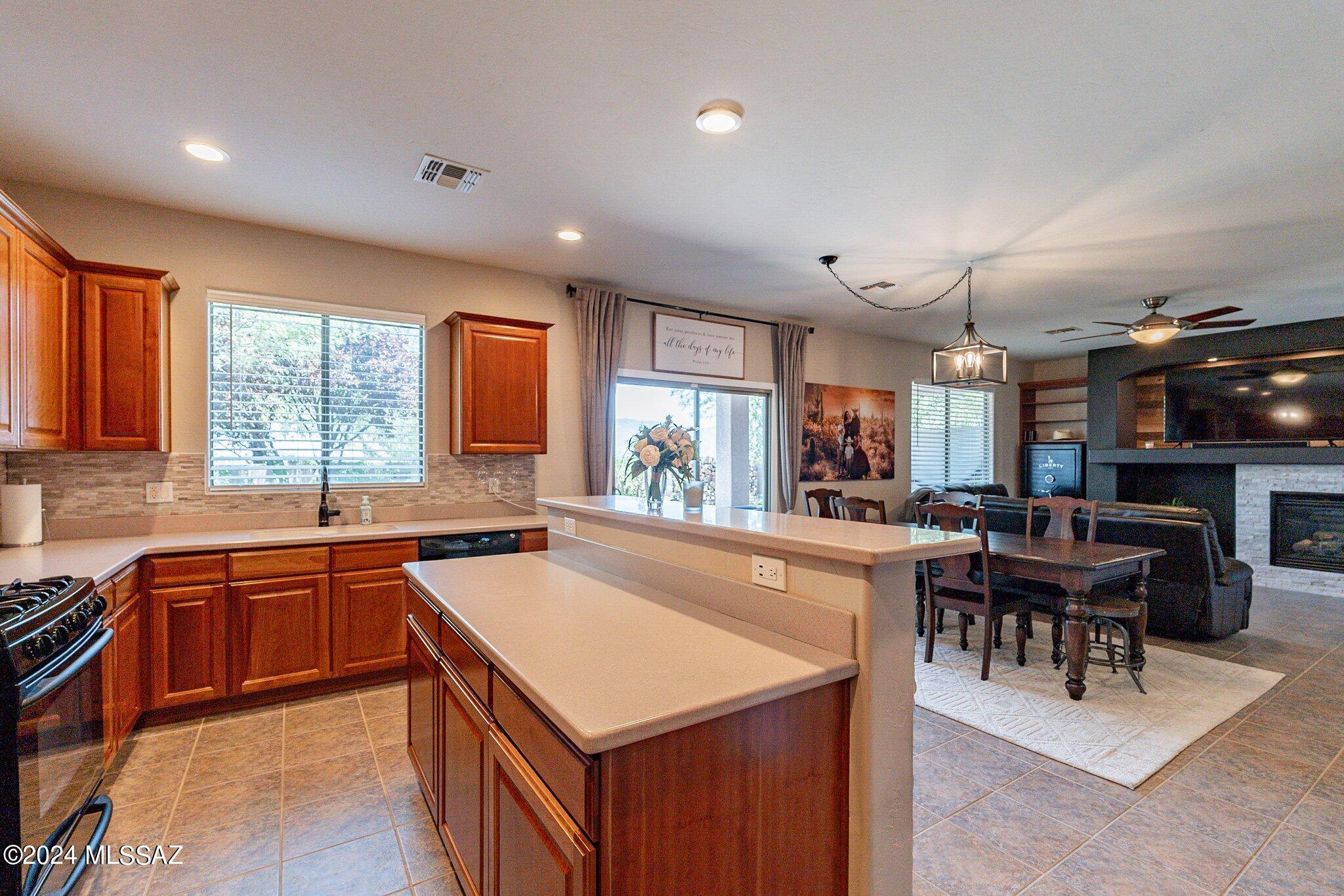 12911 E Red Iron Trail