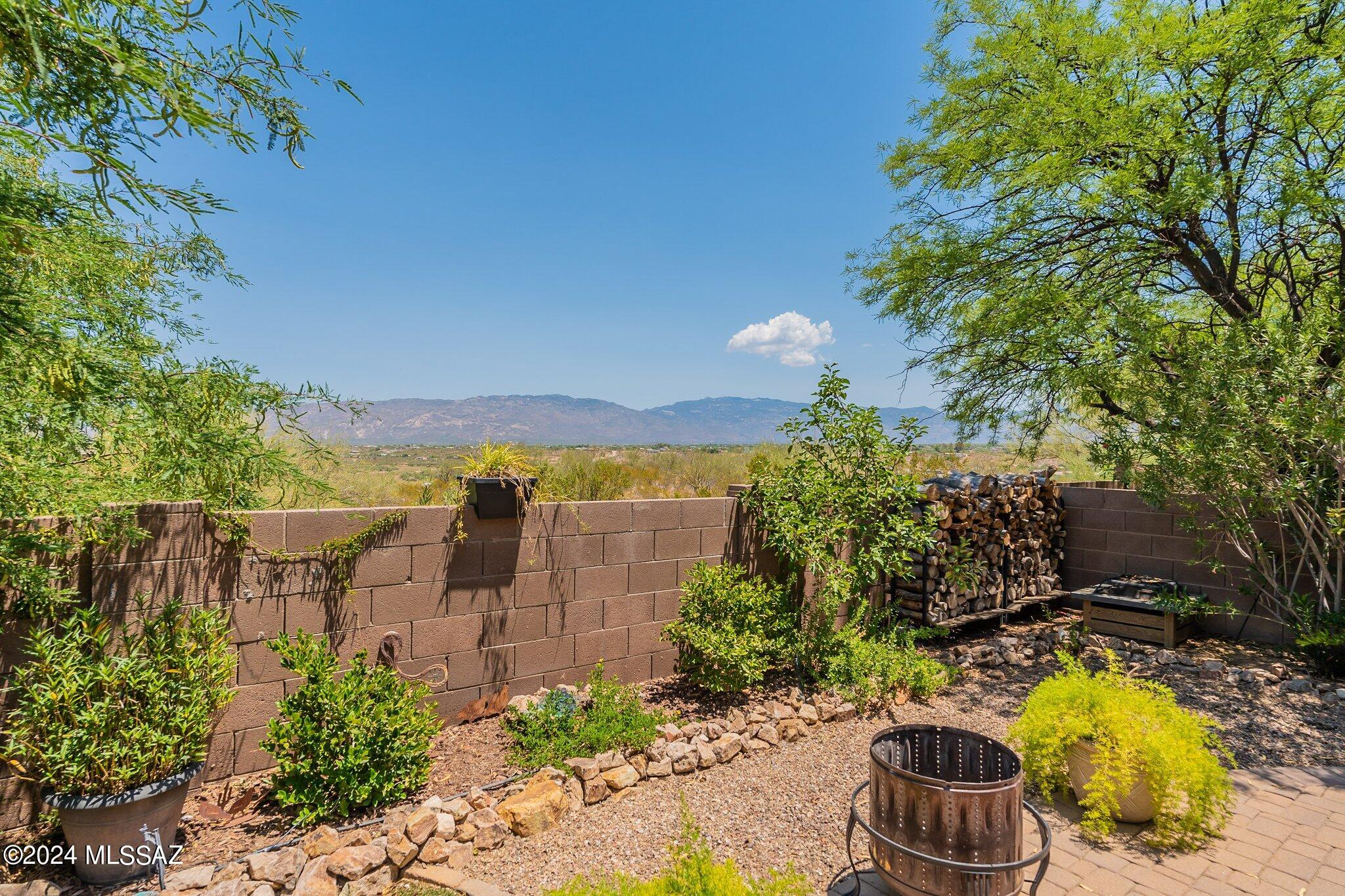 12911 E Red Iron Trail