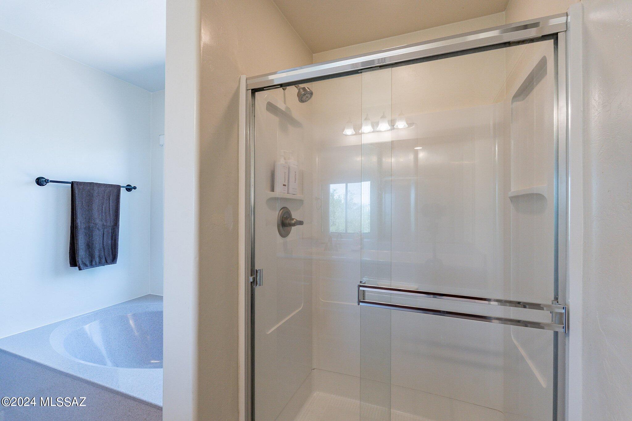 12911 E Red Iron Trail