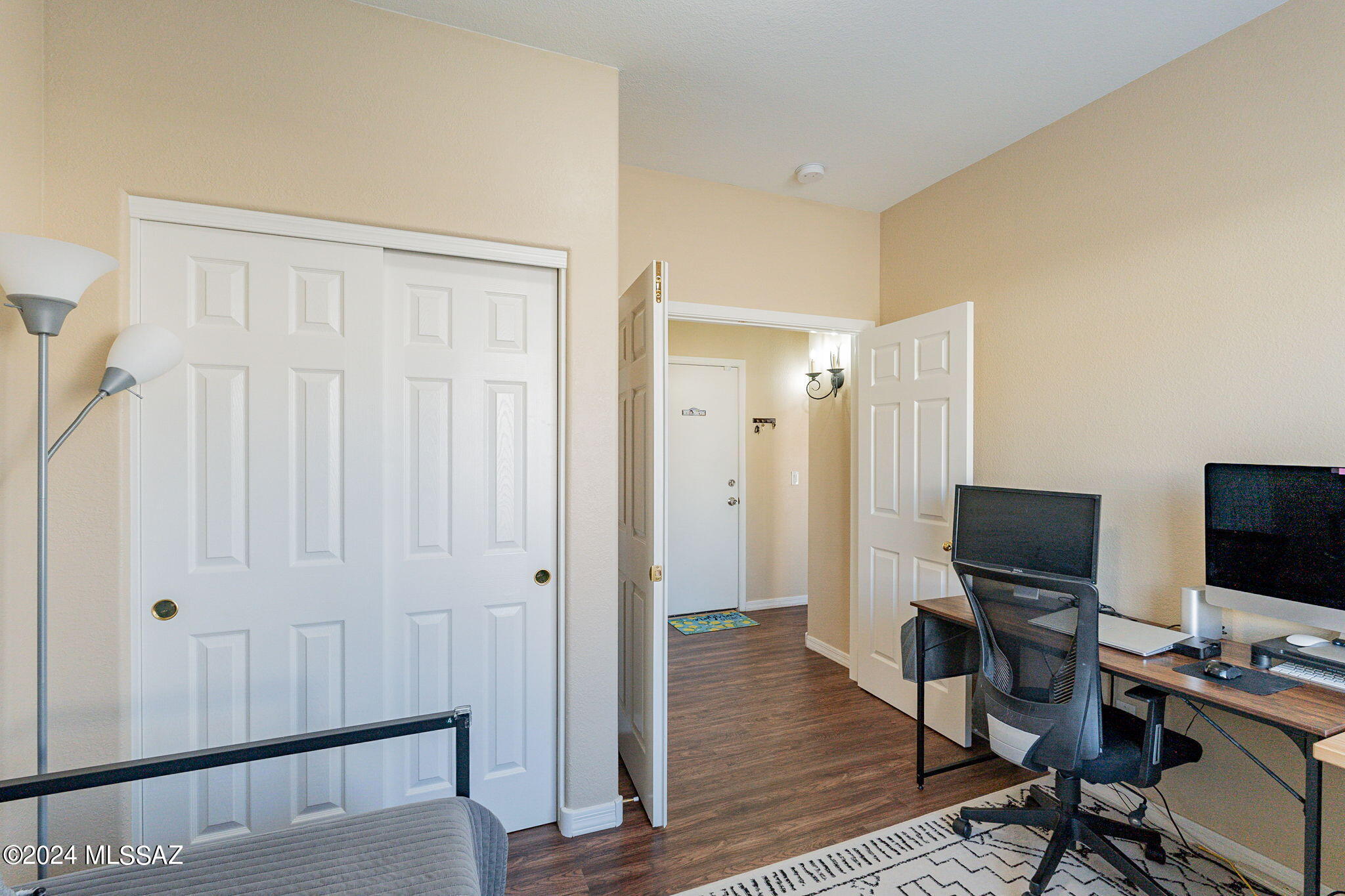 132 W Camino Rio Chiquito