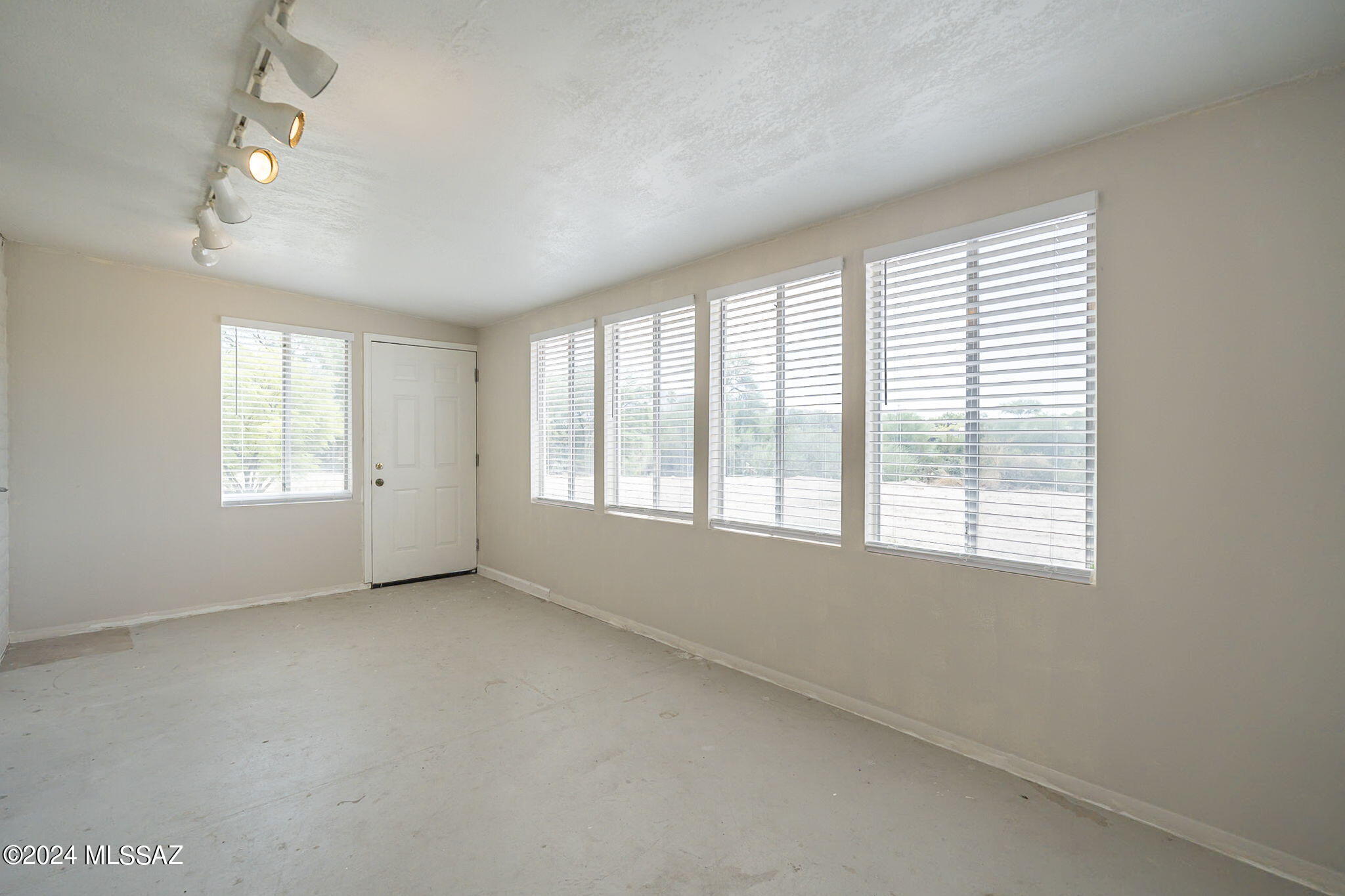 10570 E Placita Diego