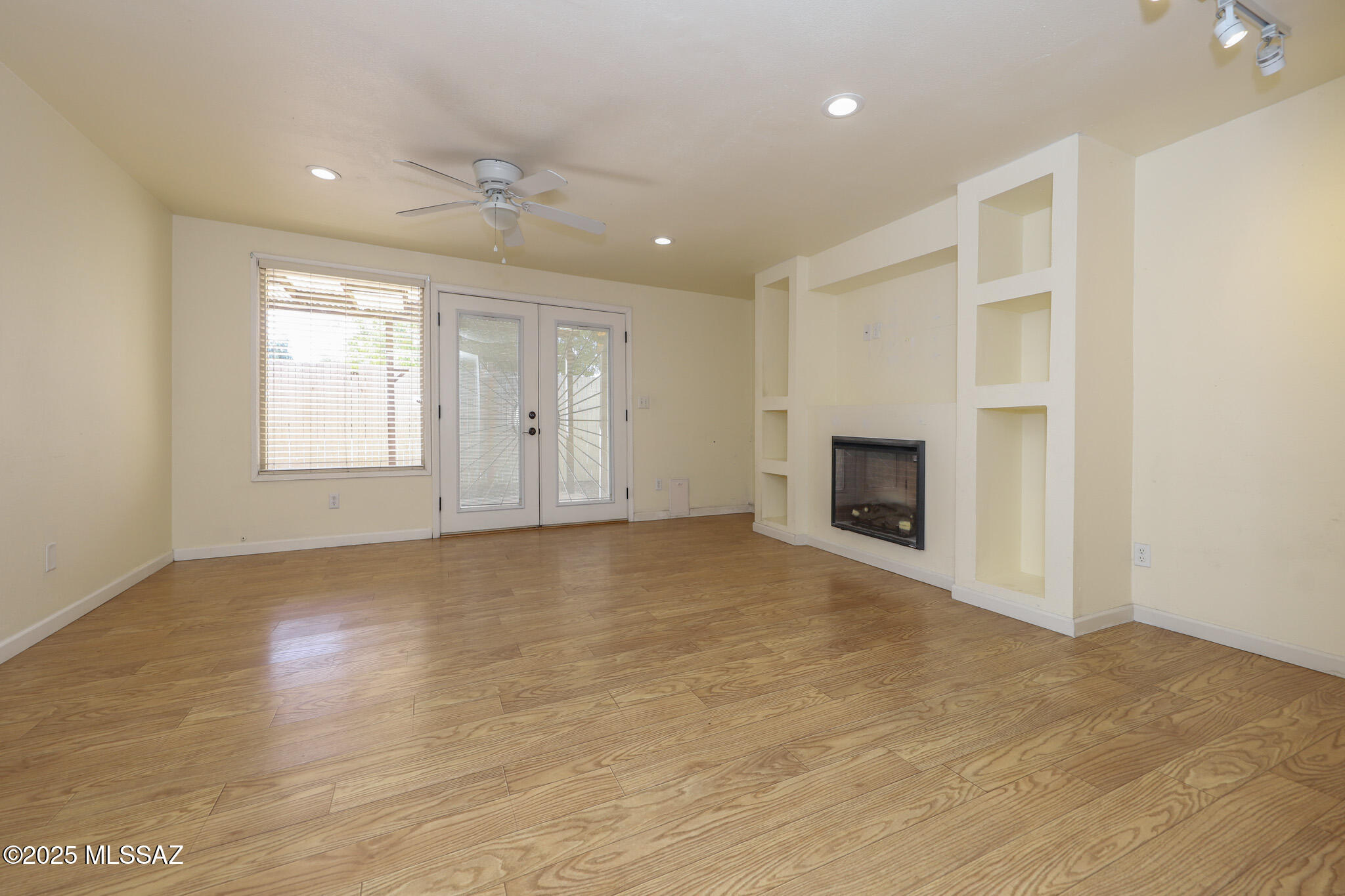640 S Pantano Road Unit C