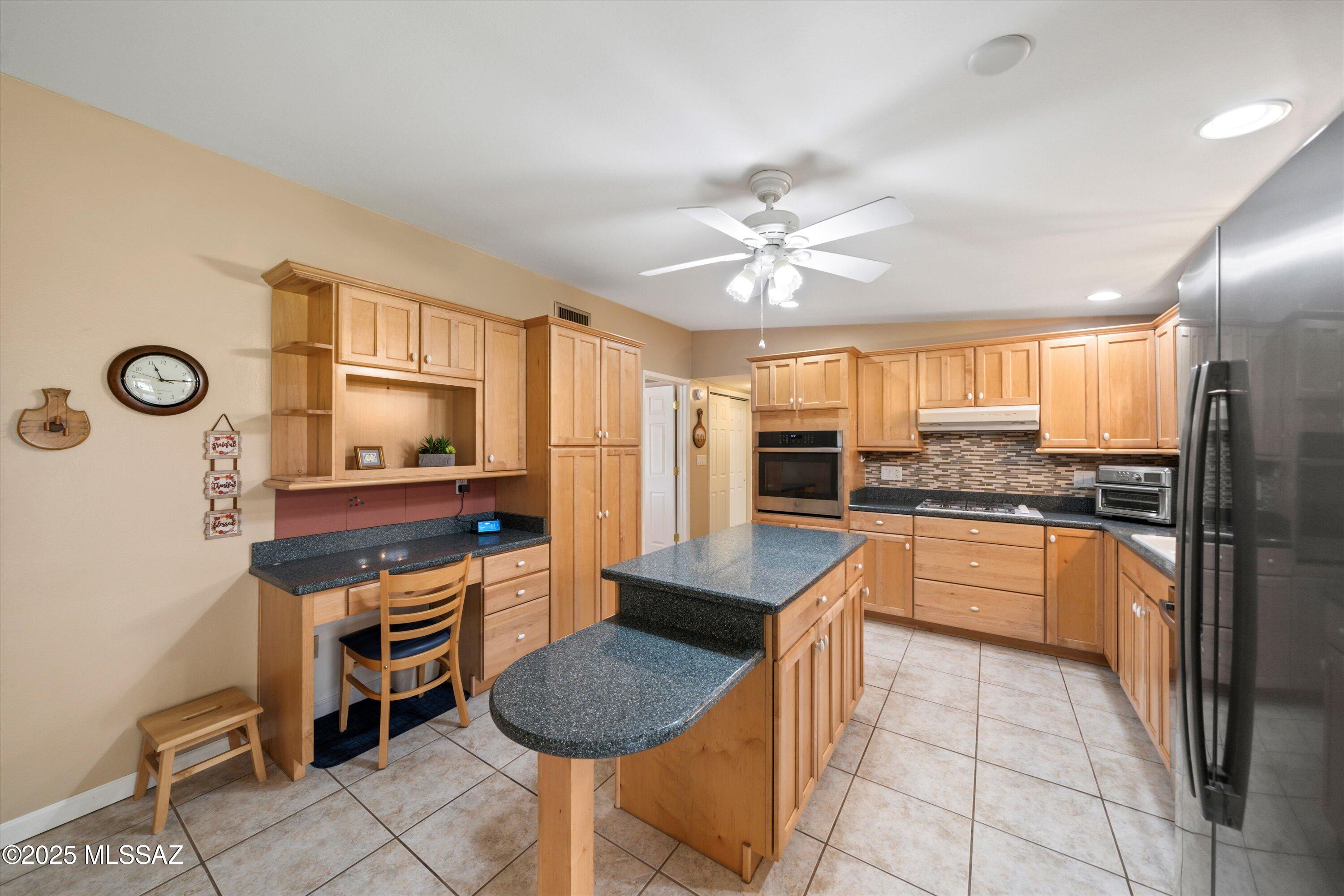 8260 E Rivenoak Drive