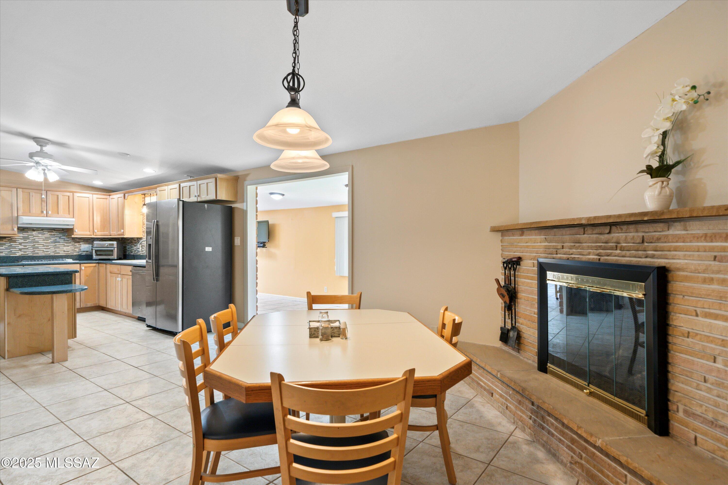 8260 E Rivenoak Drive