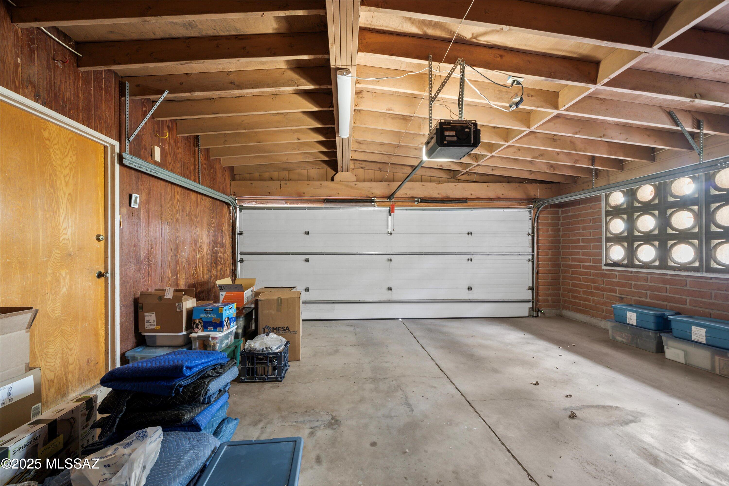 8260 E Rivenoak Drive