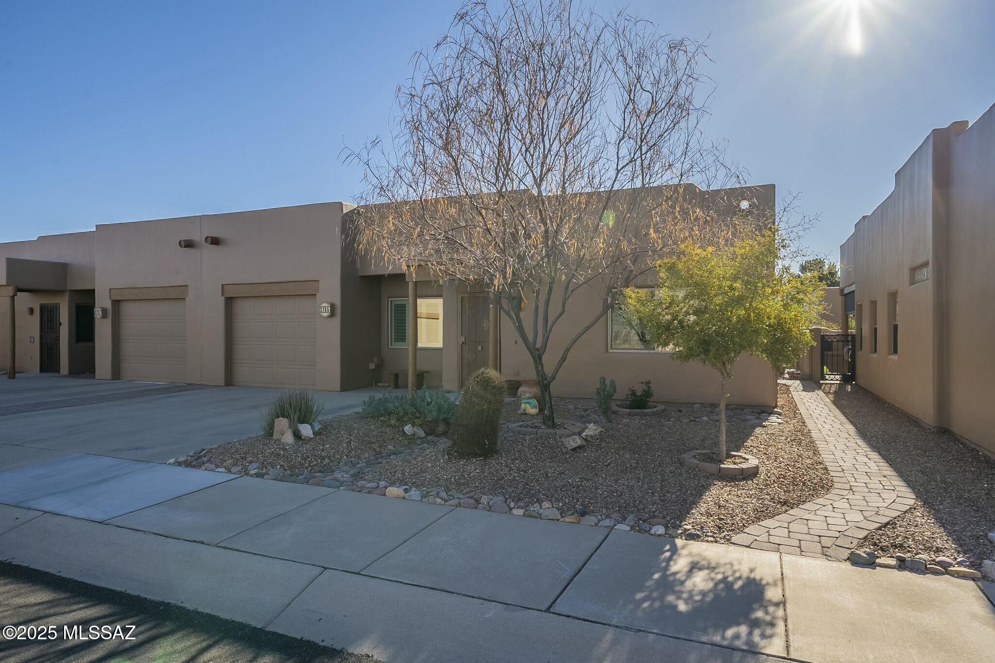 3765 S Calle Rambles
