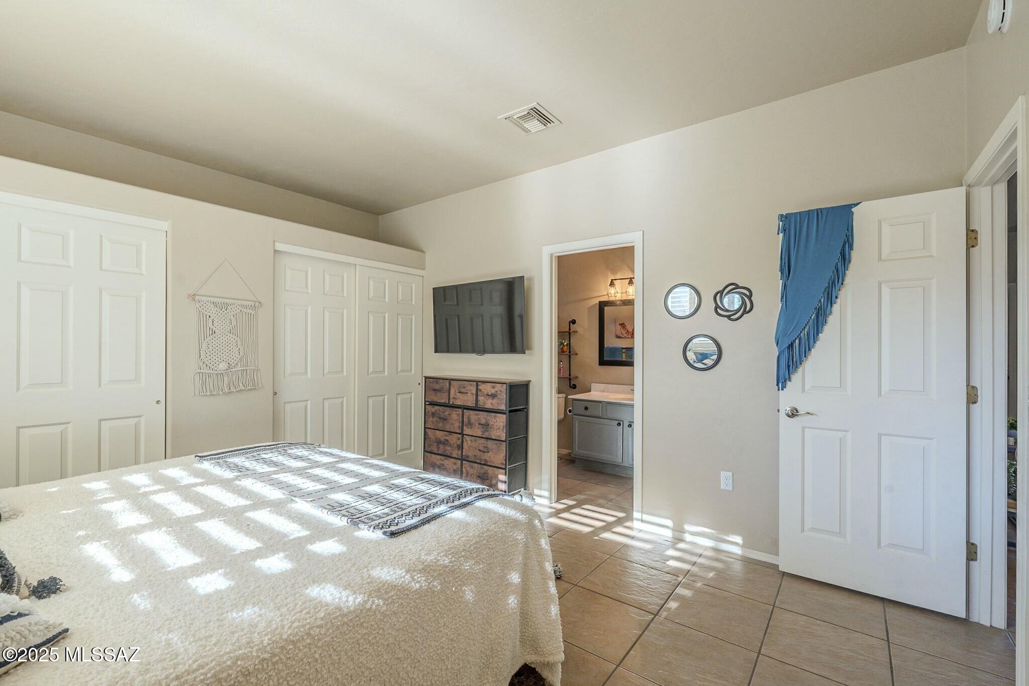 3765 S Calle Rambles