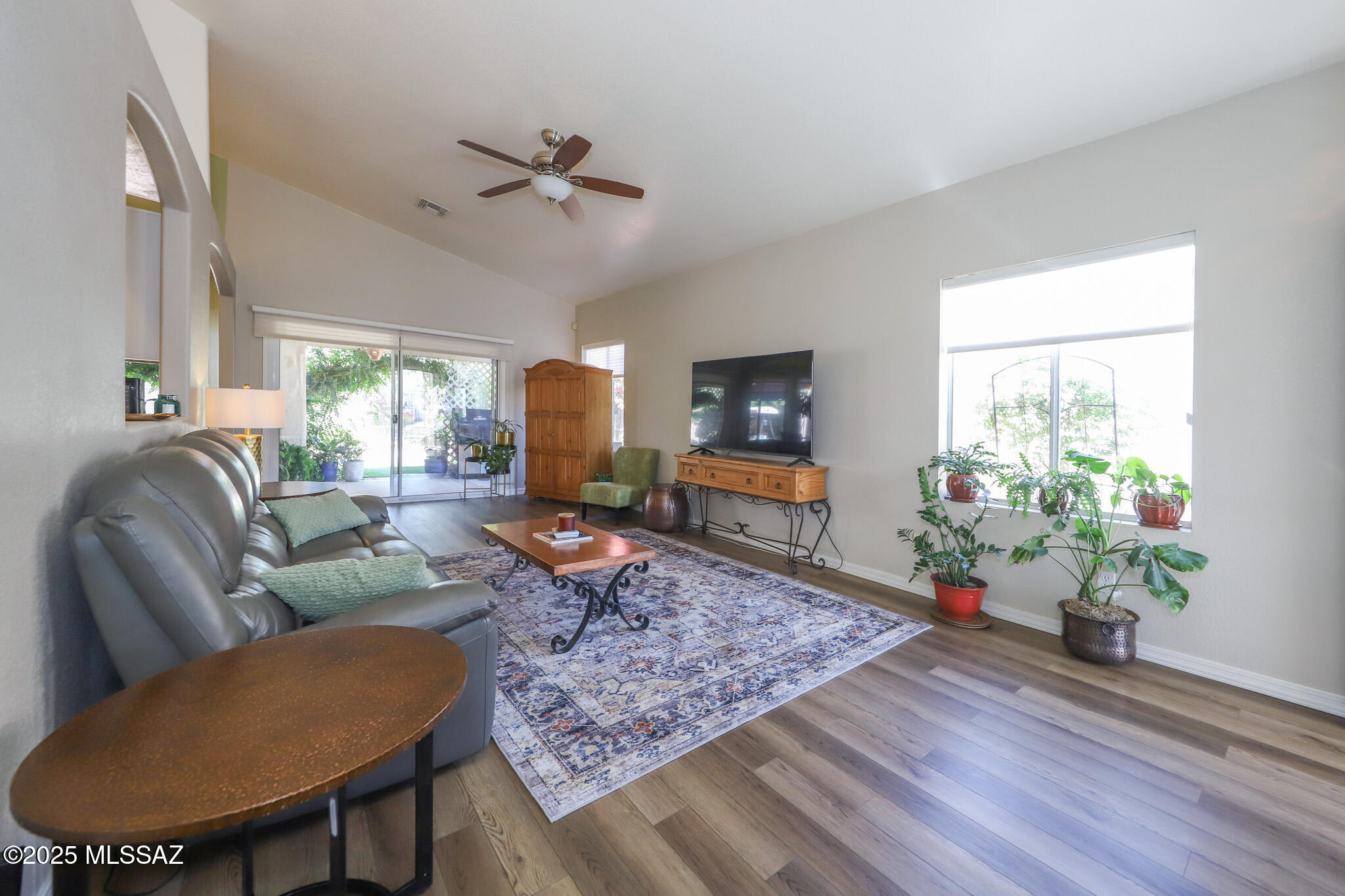 216 S London Station Road