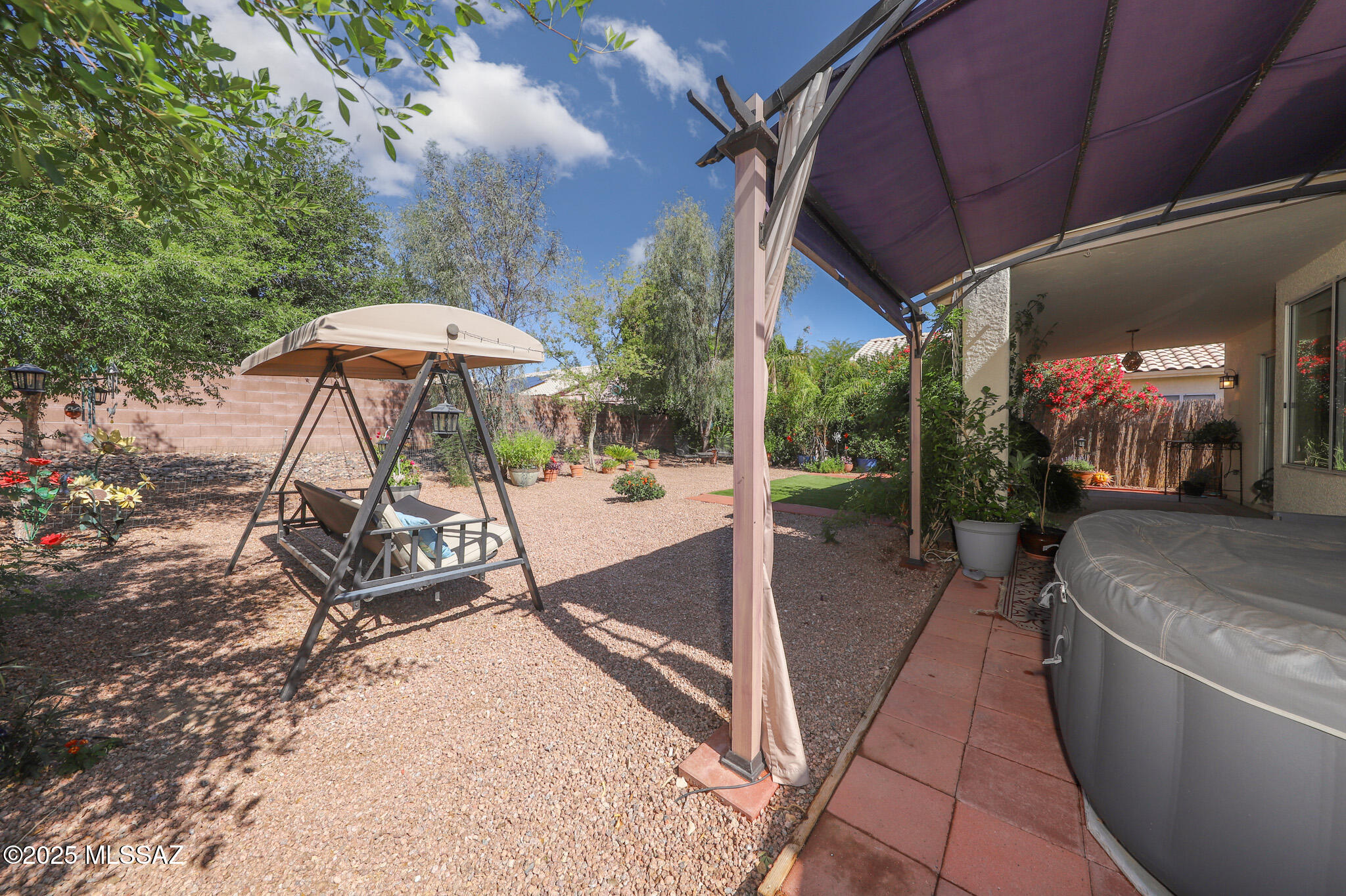 216 S London Station Road