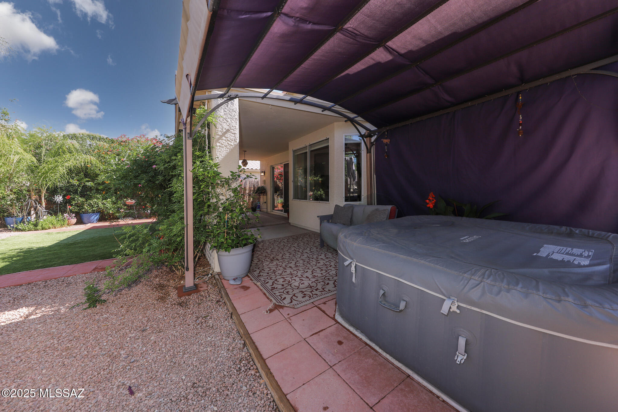 216 S London Station Road