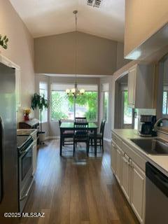 216 S London Station Road