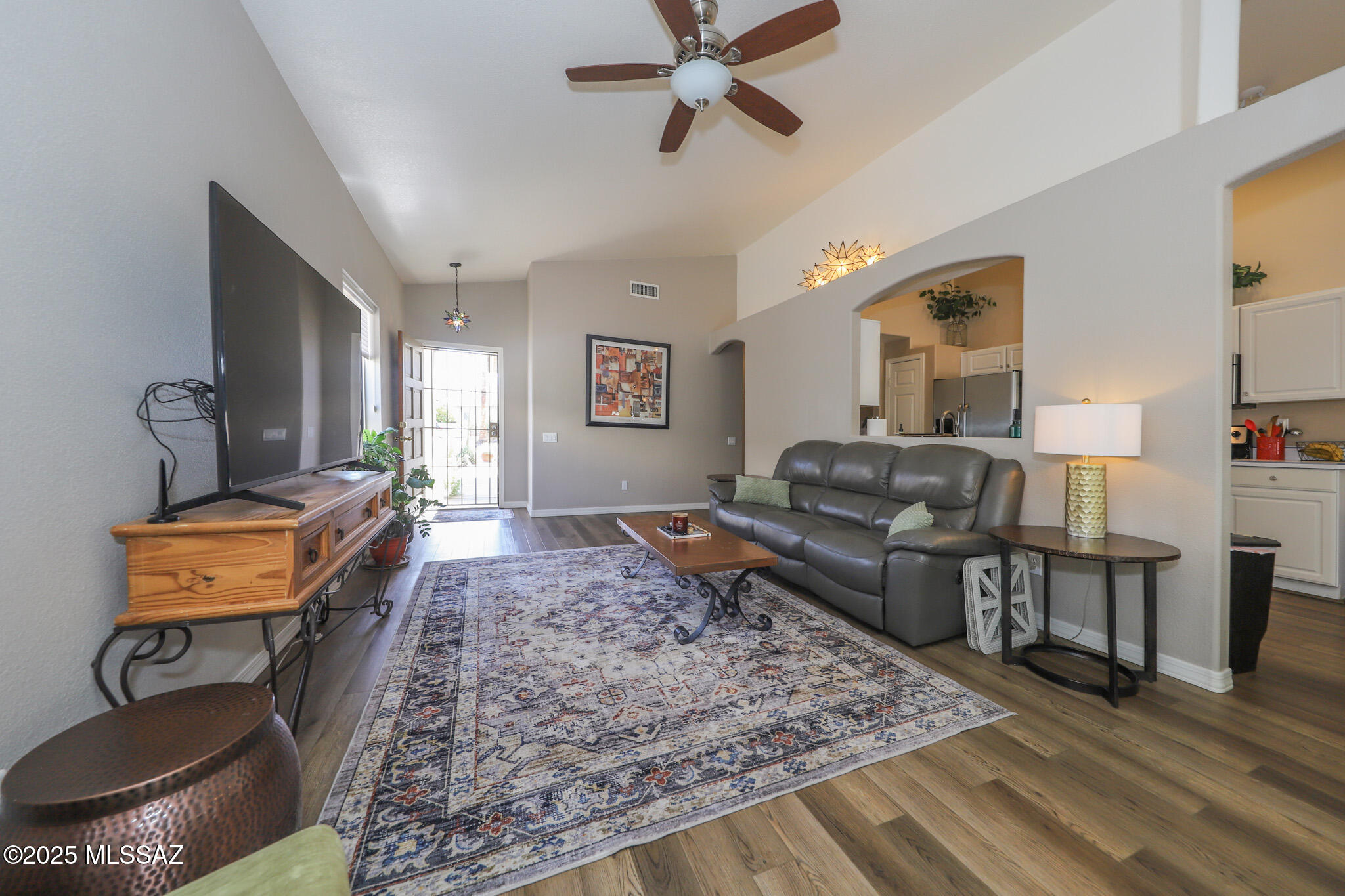 216 S London Station Road