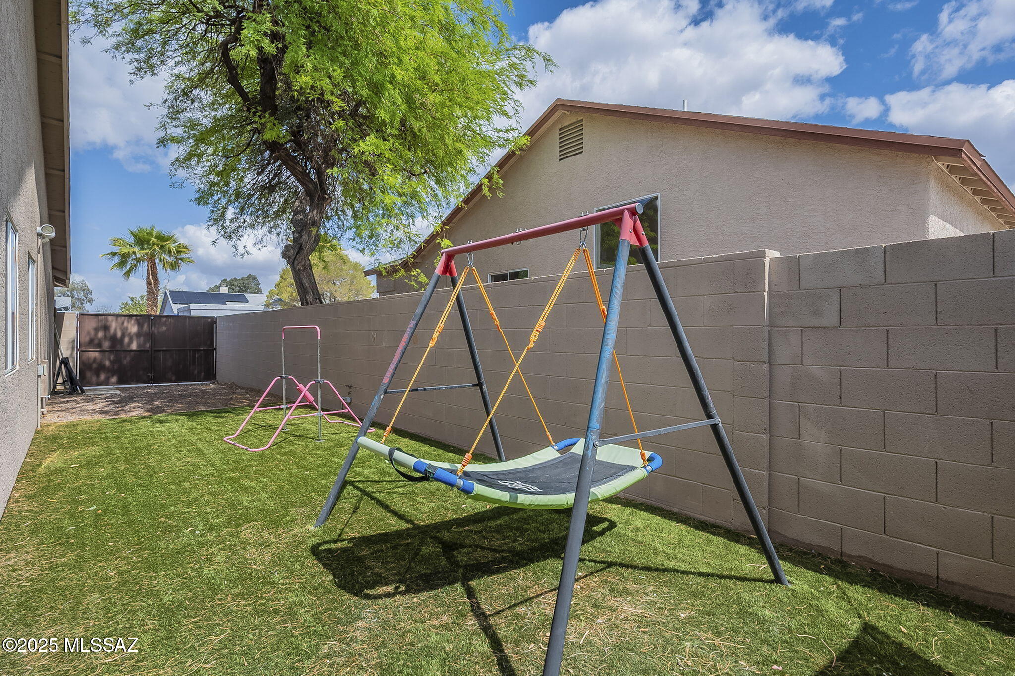 4701 S Barrington Place