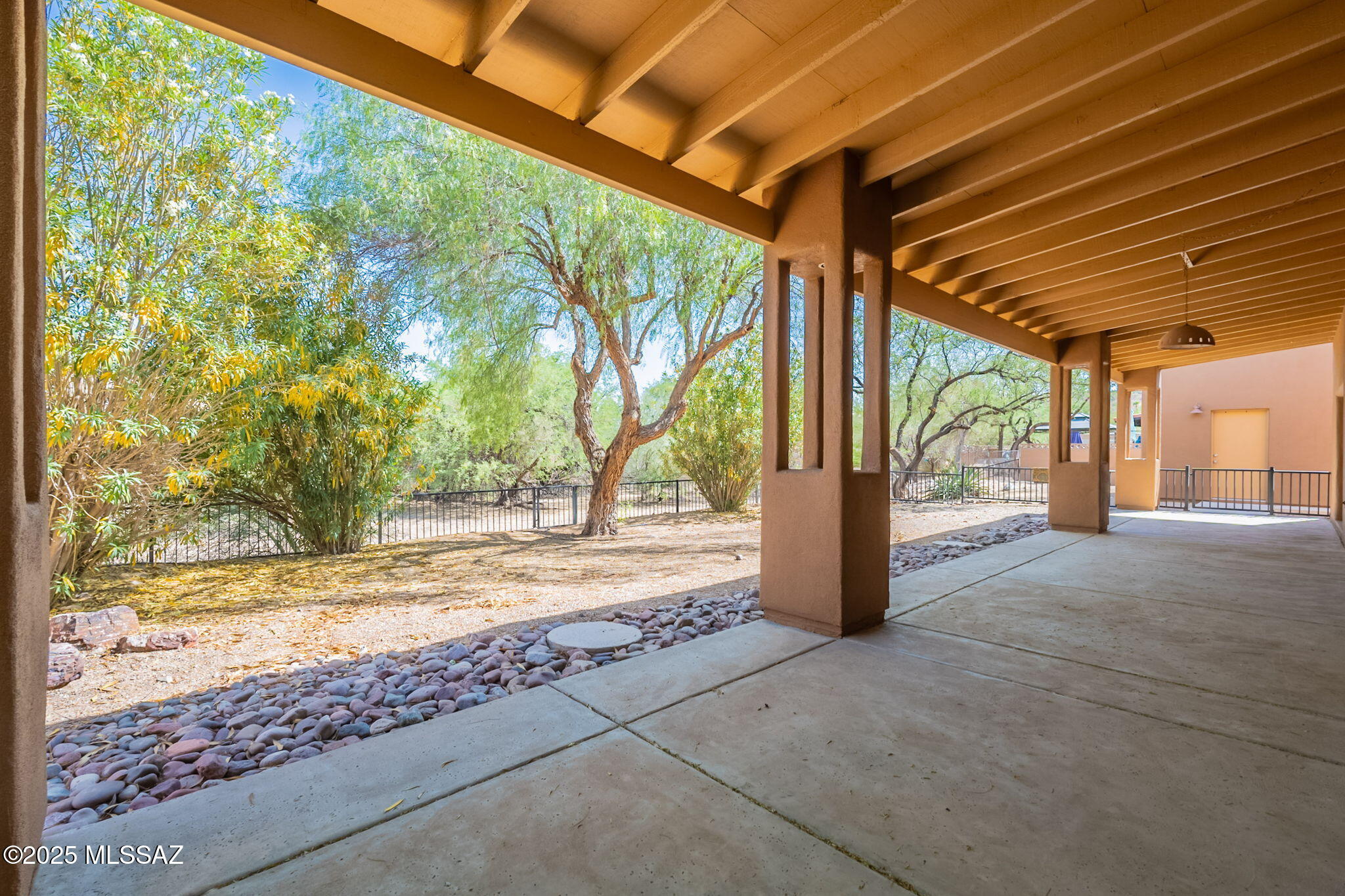 1531 W Placita Rio Pecos