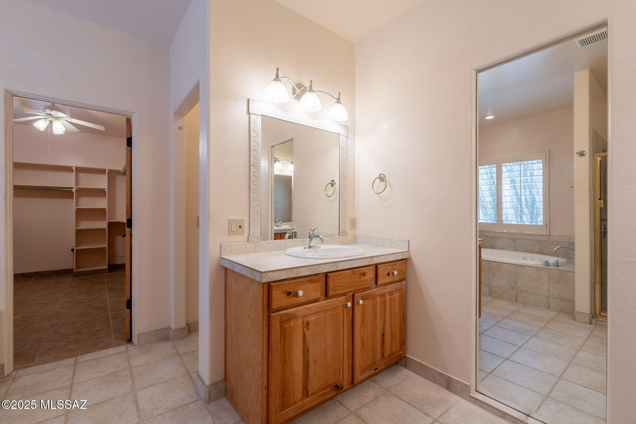 1531 W Placita Rio Pecos