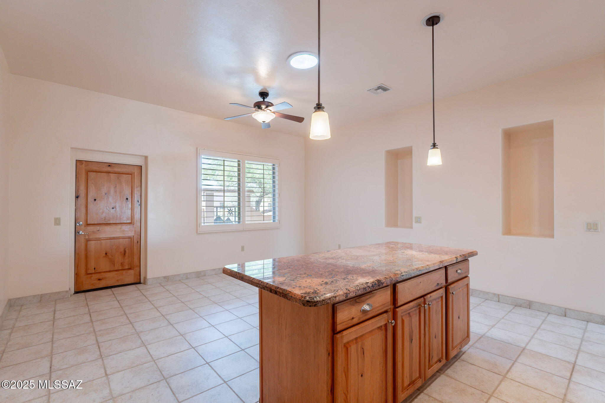 1531 W Placita Rio Pecos