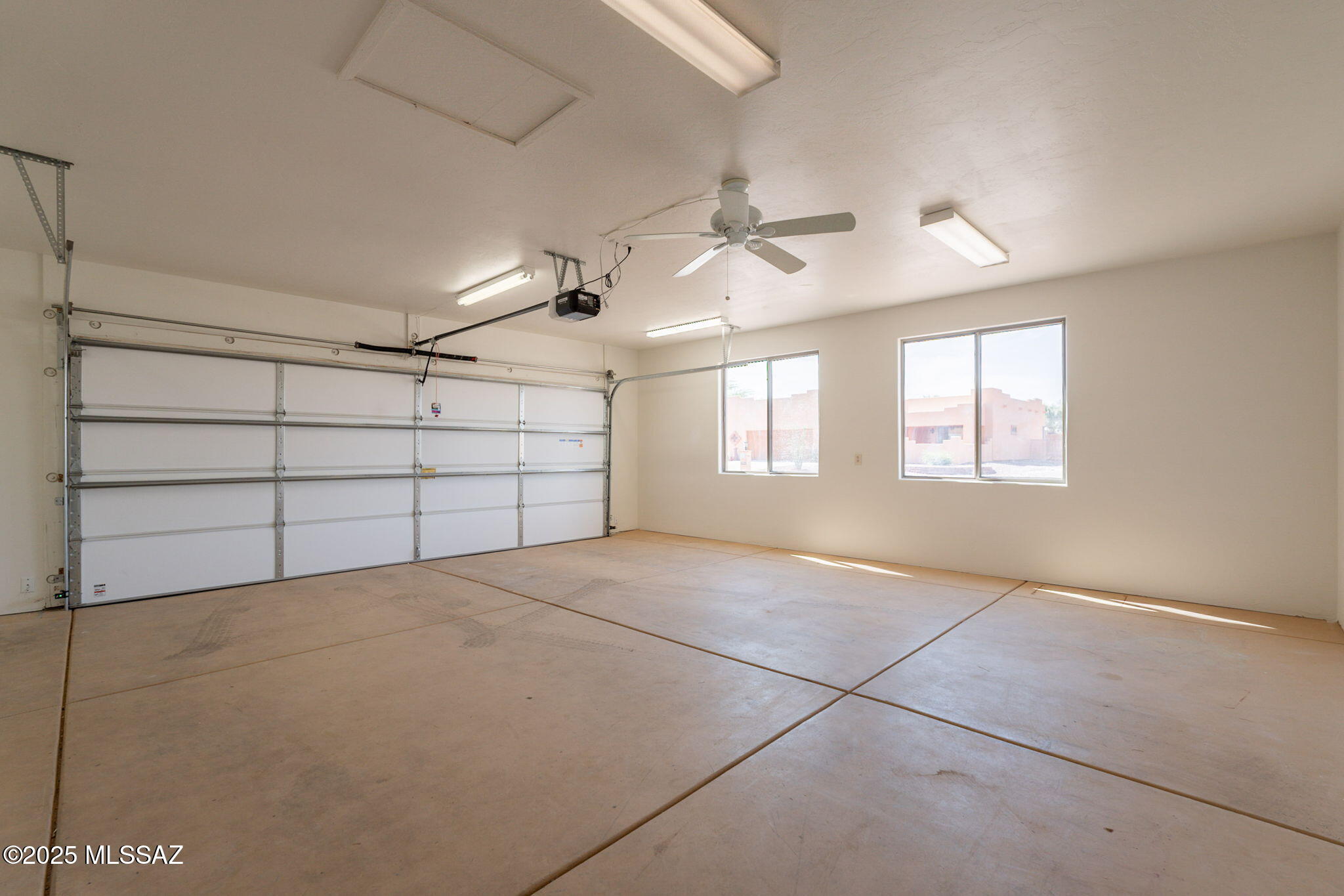 1531 W Placita Rio Pecos