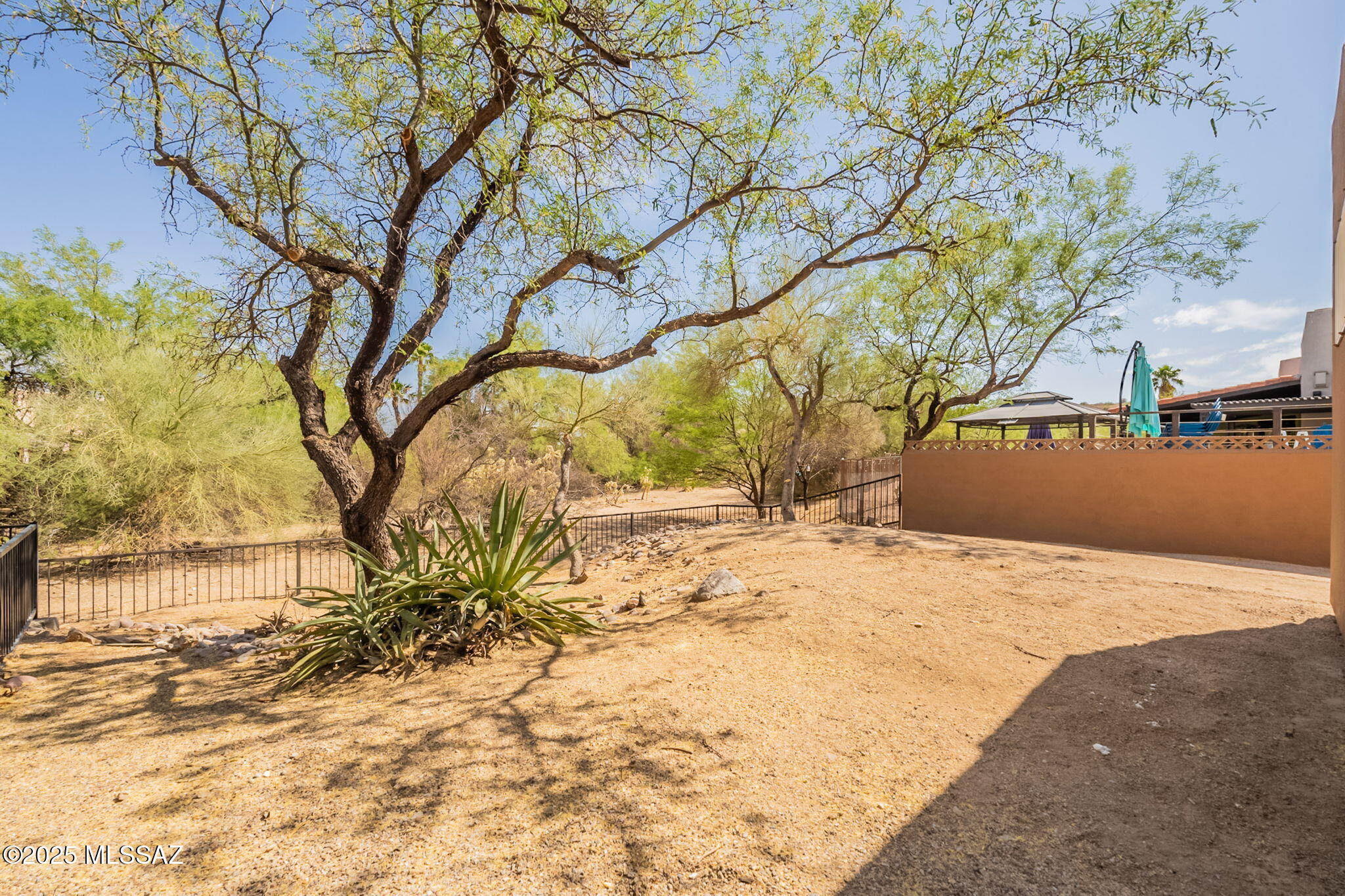 1531 W Placita Rio Pecos