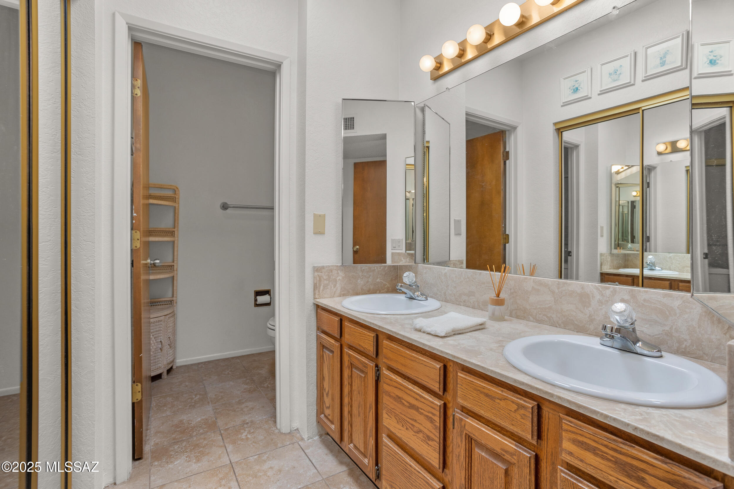 9350 E Speedway Boulevard UNIT 6