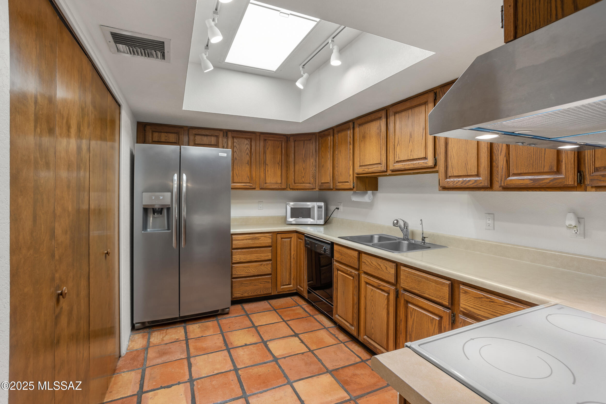 9350 E Speedway Boulevard UNIT 6