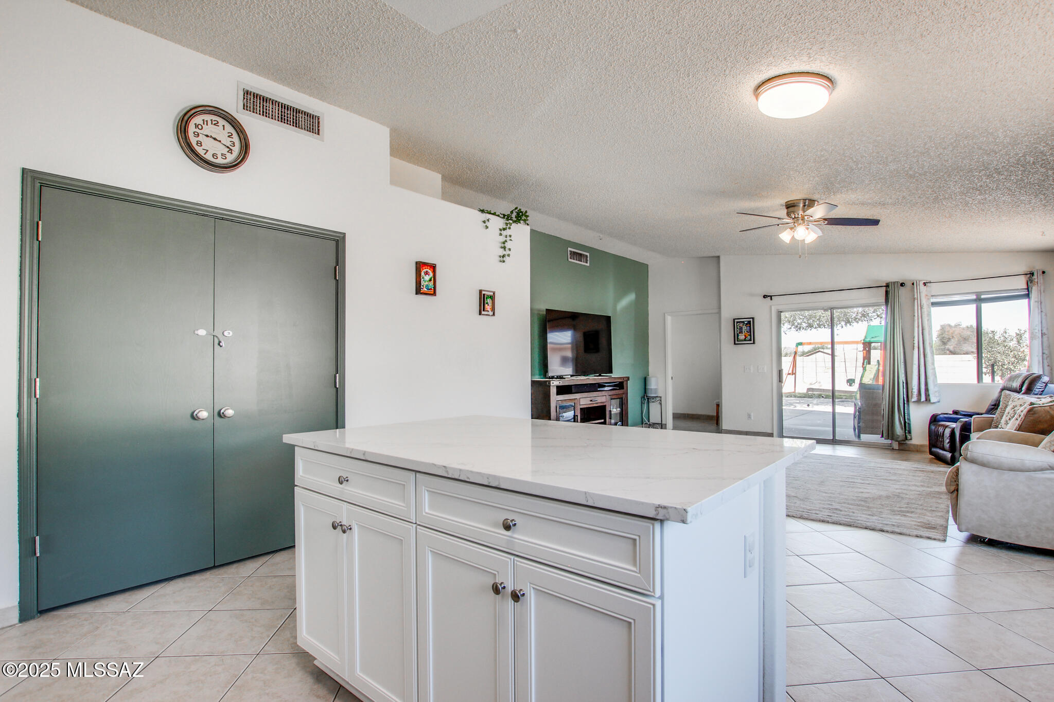 6075 N Applesauce Court