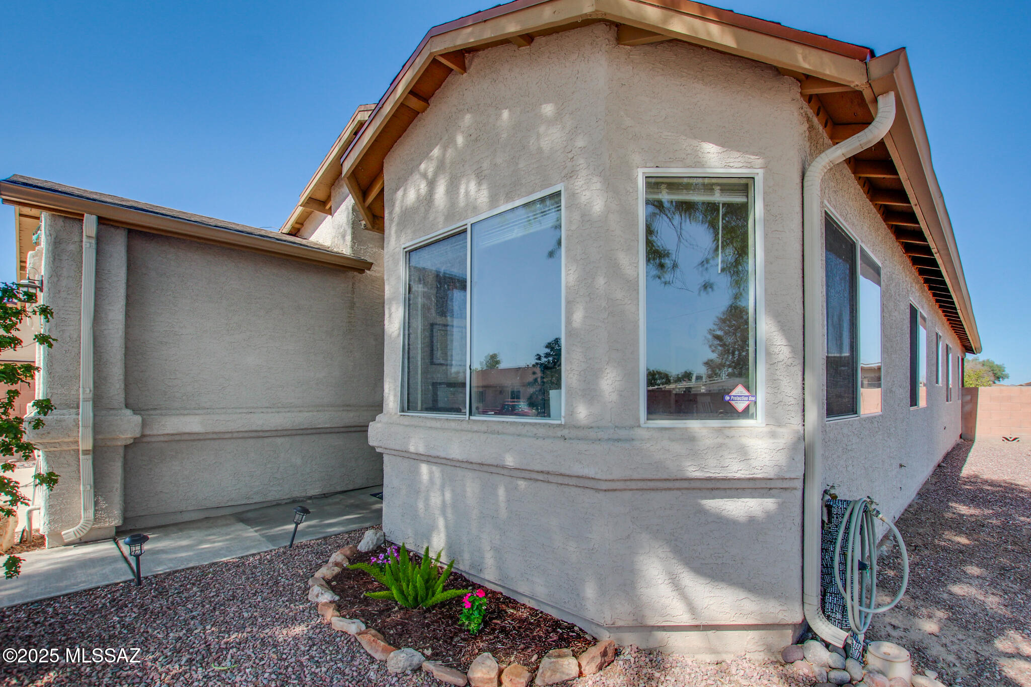 6075 N Applesauce Court