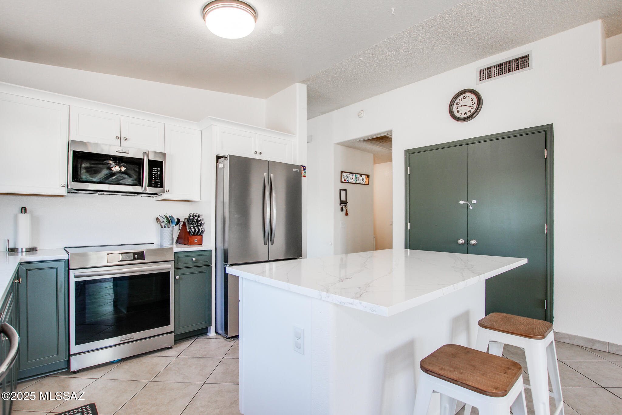 6075 N Applesauce Court