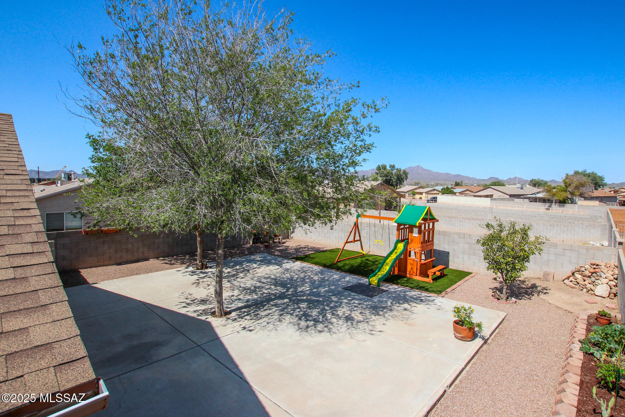 6075 N Applesauce Court