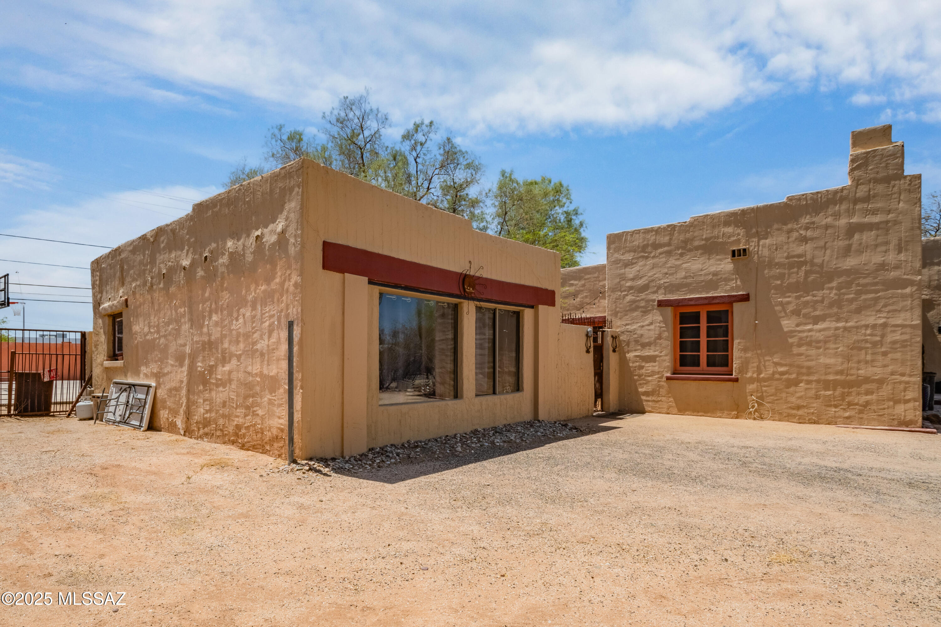 3956 E Camino De Palmas