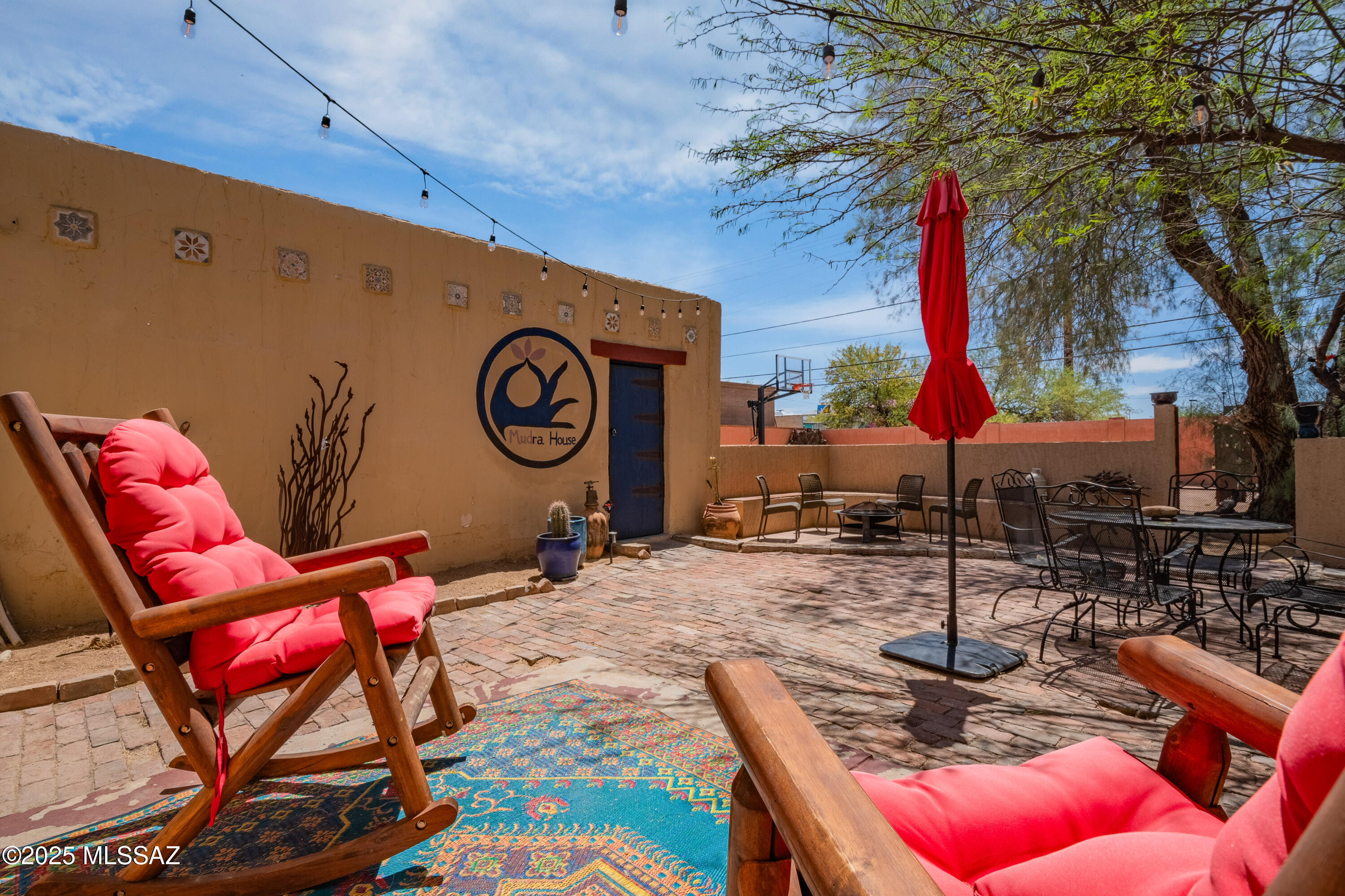 3956 E Camino De Palmas