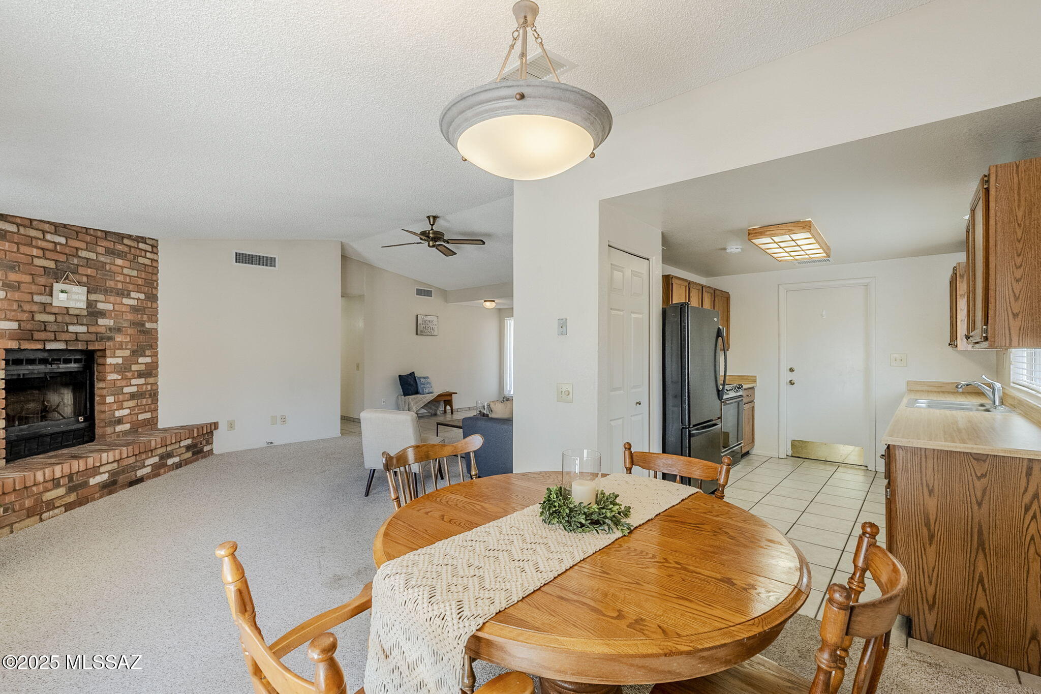 10043 E Hawthorne Street