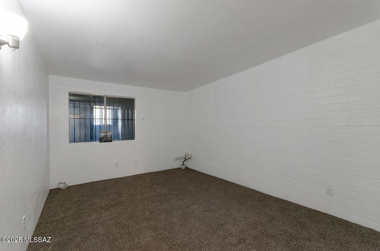 1765 W Elm Street