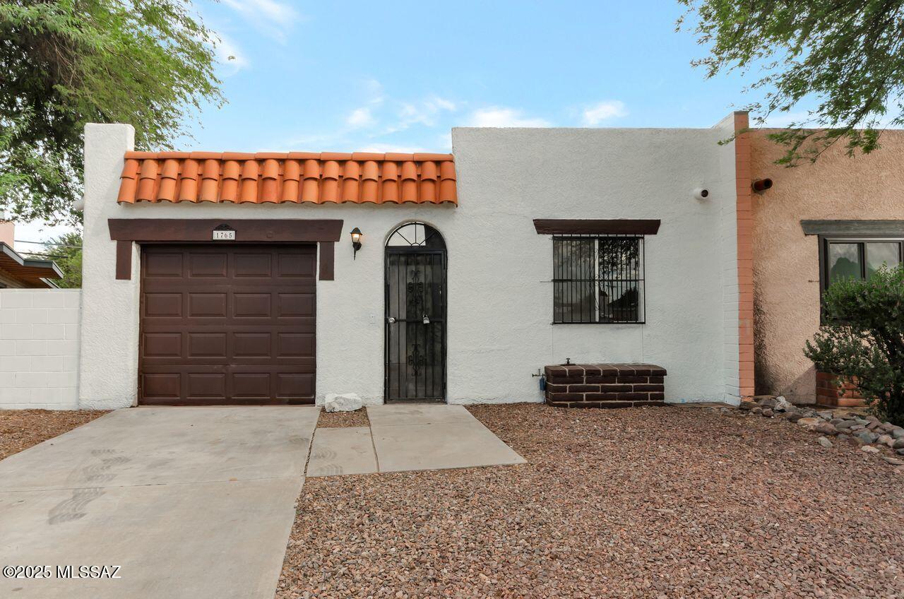 1765 W Elm Street