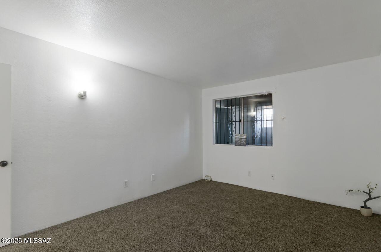 1765 W Elm Street
