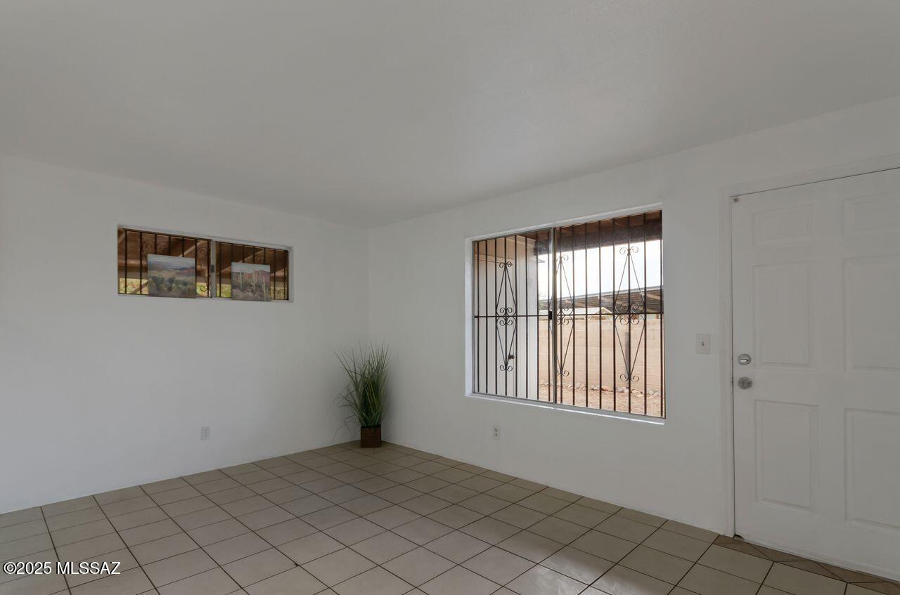 1765 W Elm Street