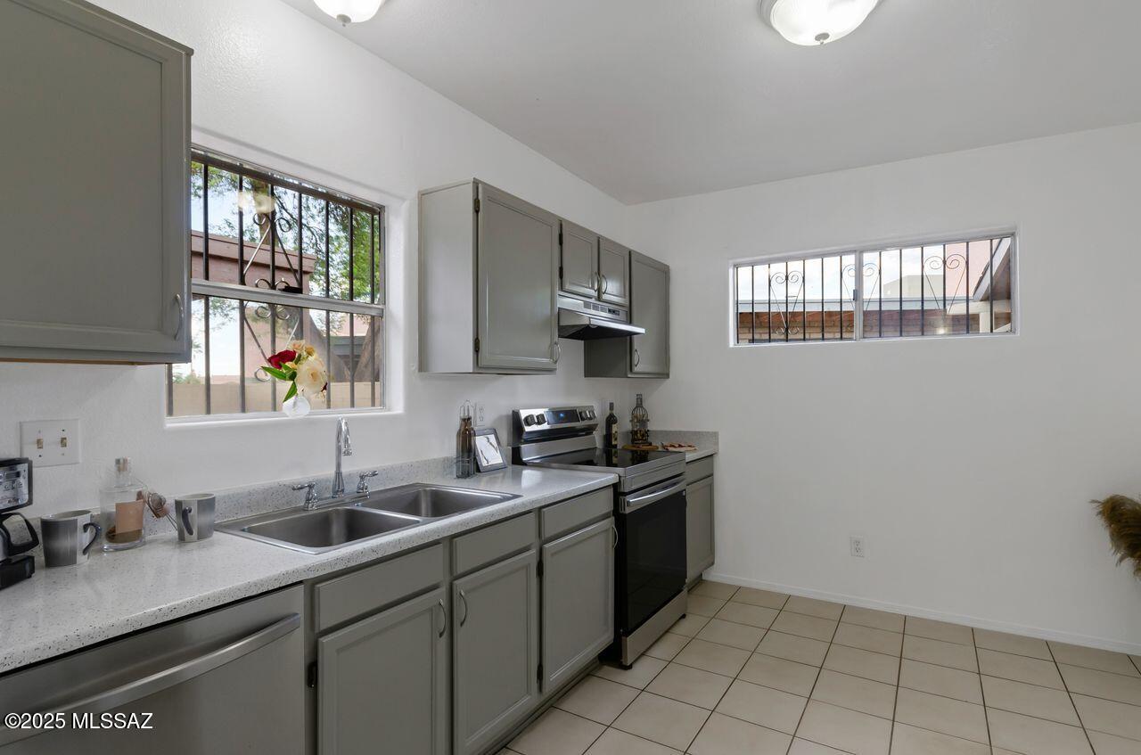 1765 W Elm Street