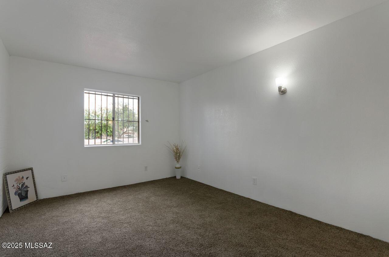 1765 W Elm Street