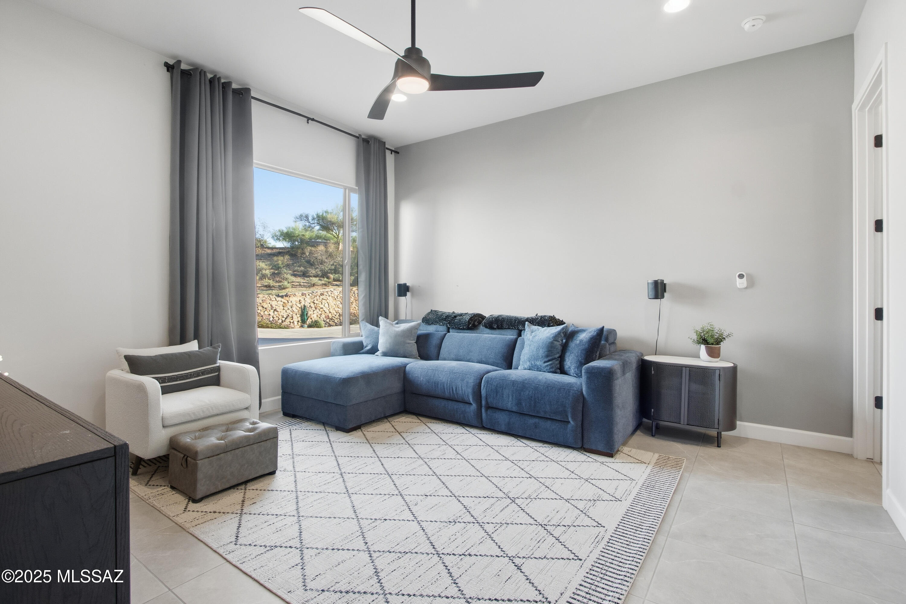 2140 W Sonoran Hill Court