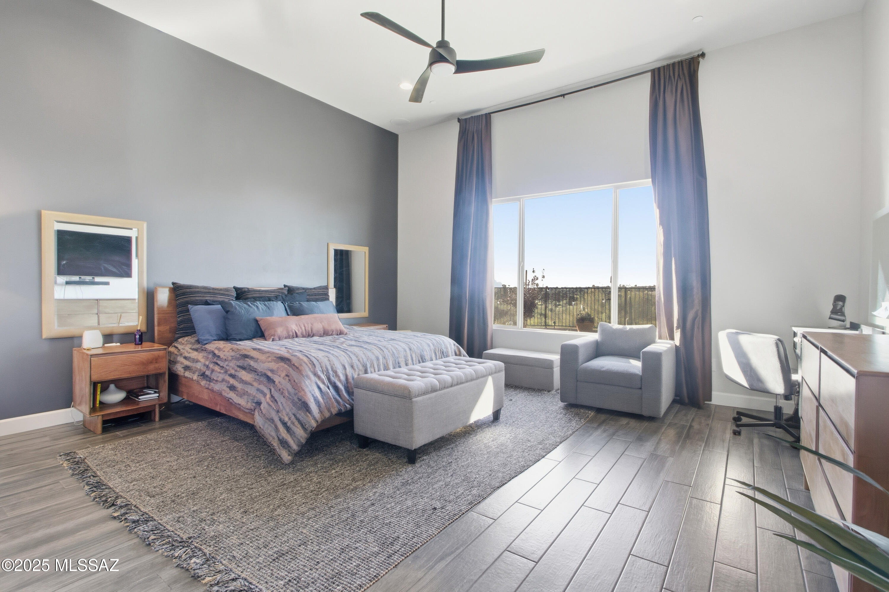 2140 W Sonoran Hill Court