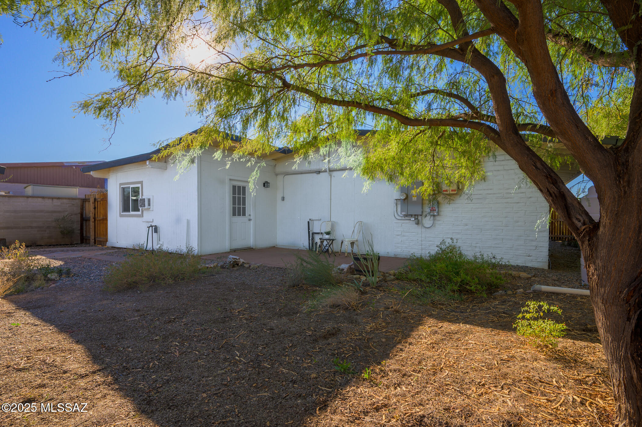 1821 S Chrysler Avenue