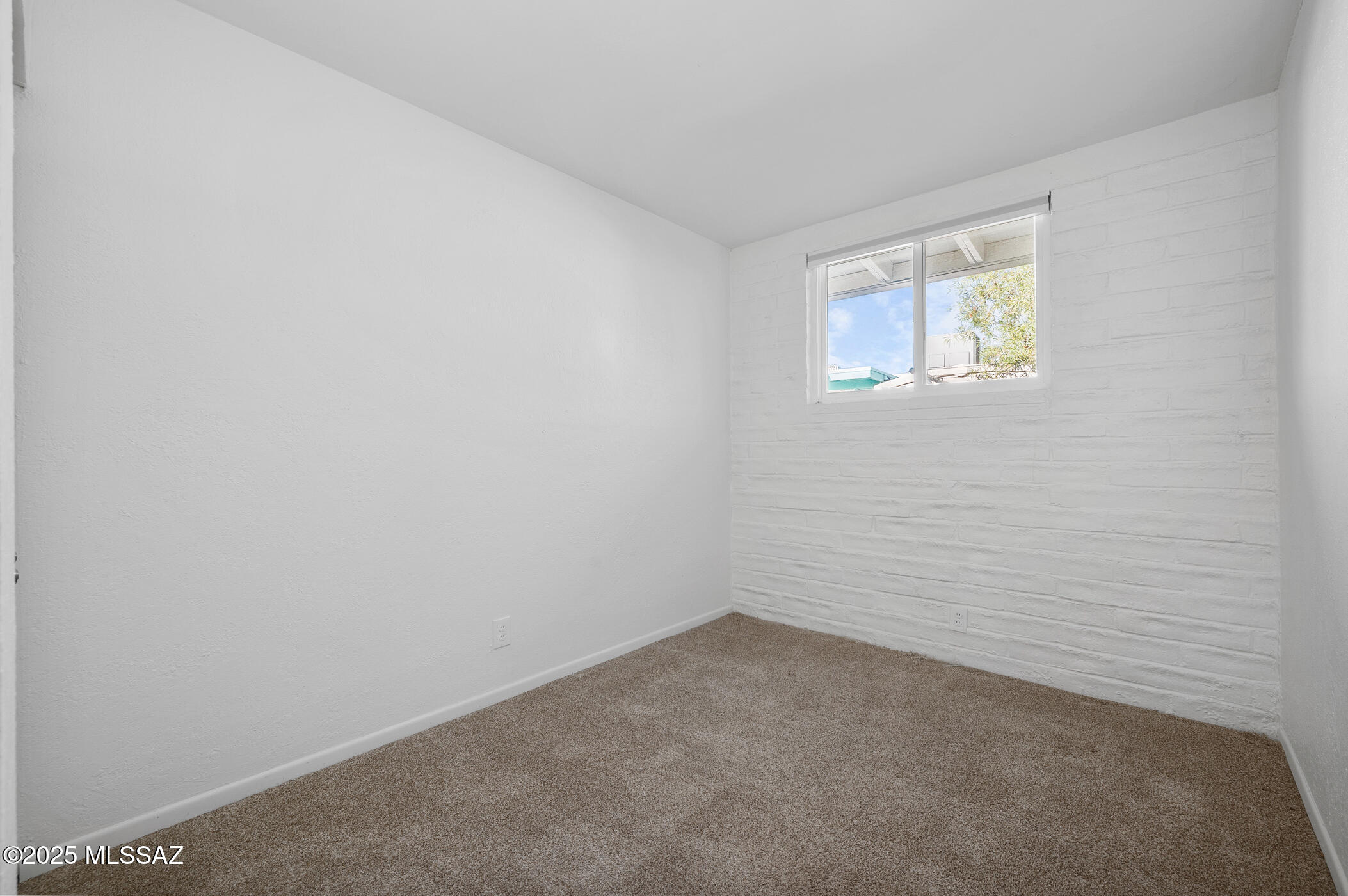 1821 S Chrysler Avenue