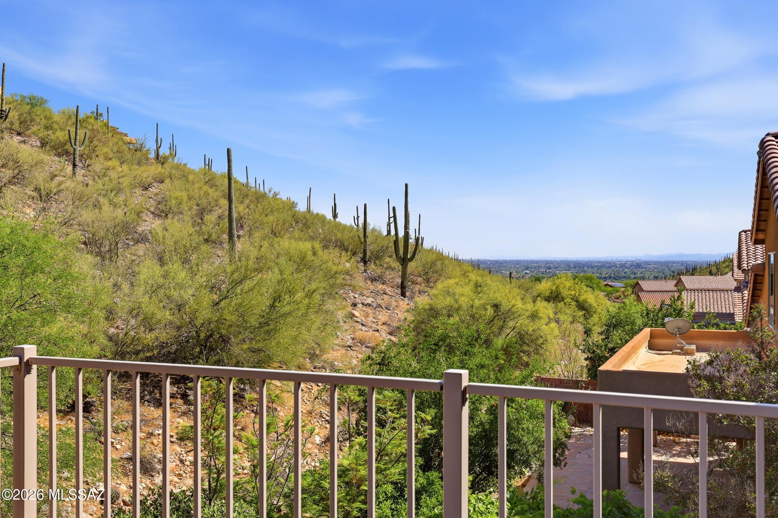 4318 N Sunset Cliff Drive
